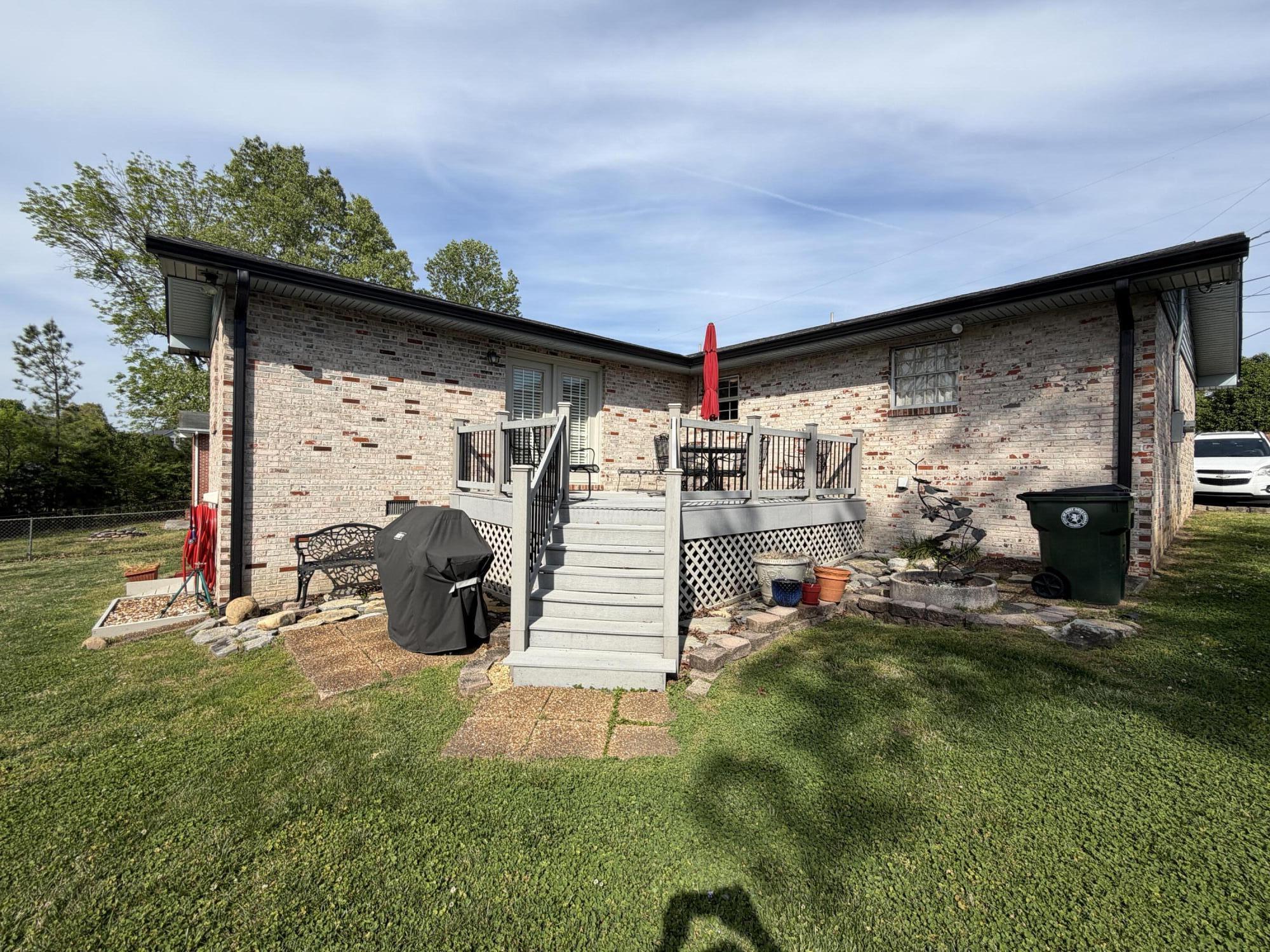 53 S Glade Road