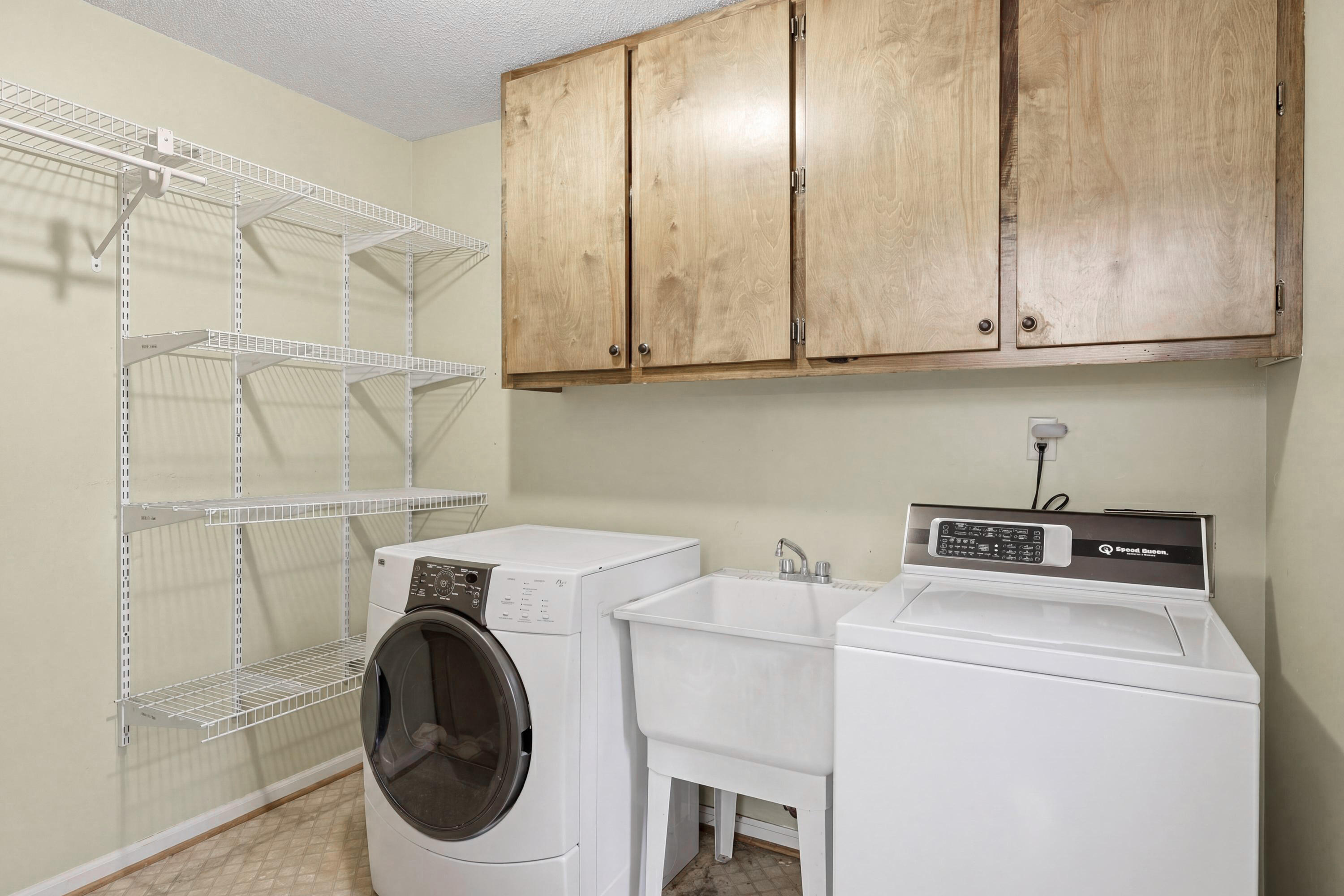 707 Rocky Shadows Drive