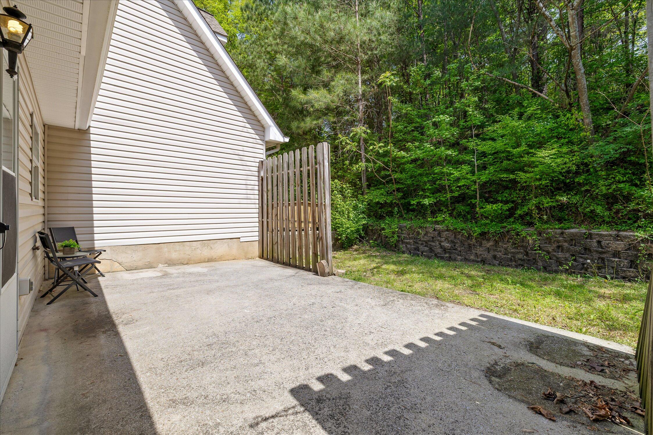 7520 Noah Reid Road