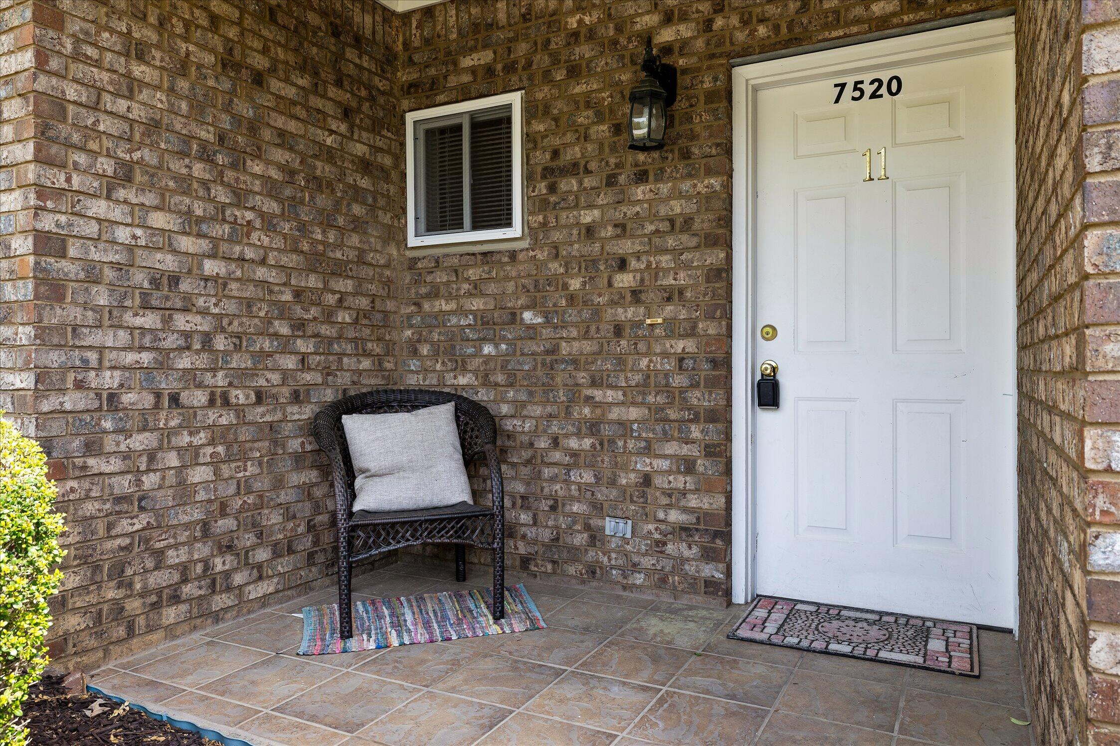 7520 Noah Reid Road