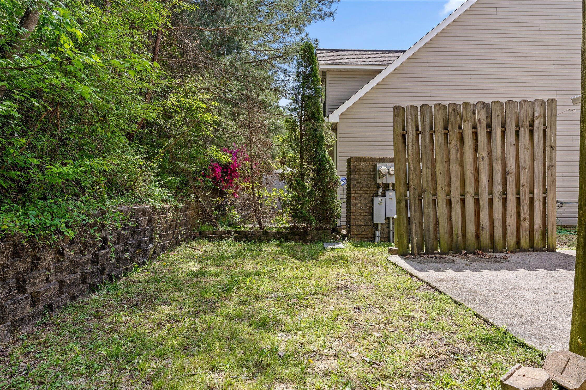 7520 Noah Reid Road