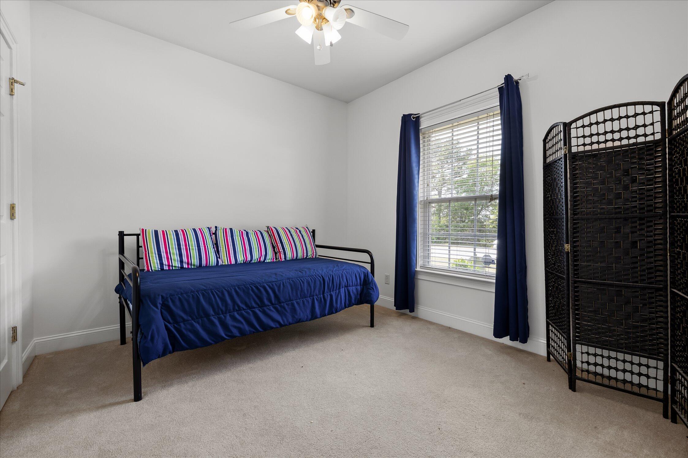 7520 Noah Reid Road