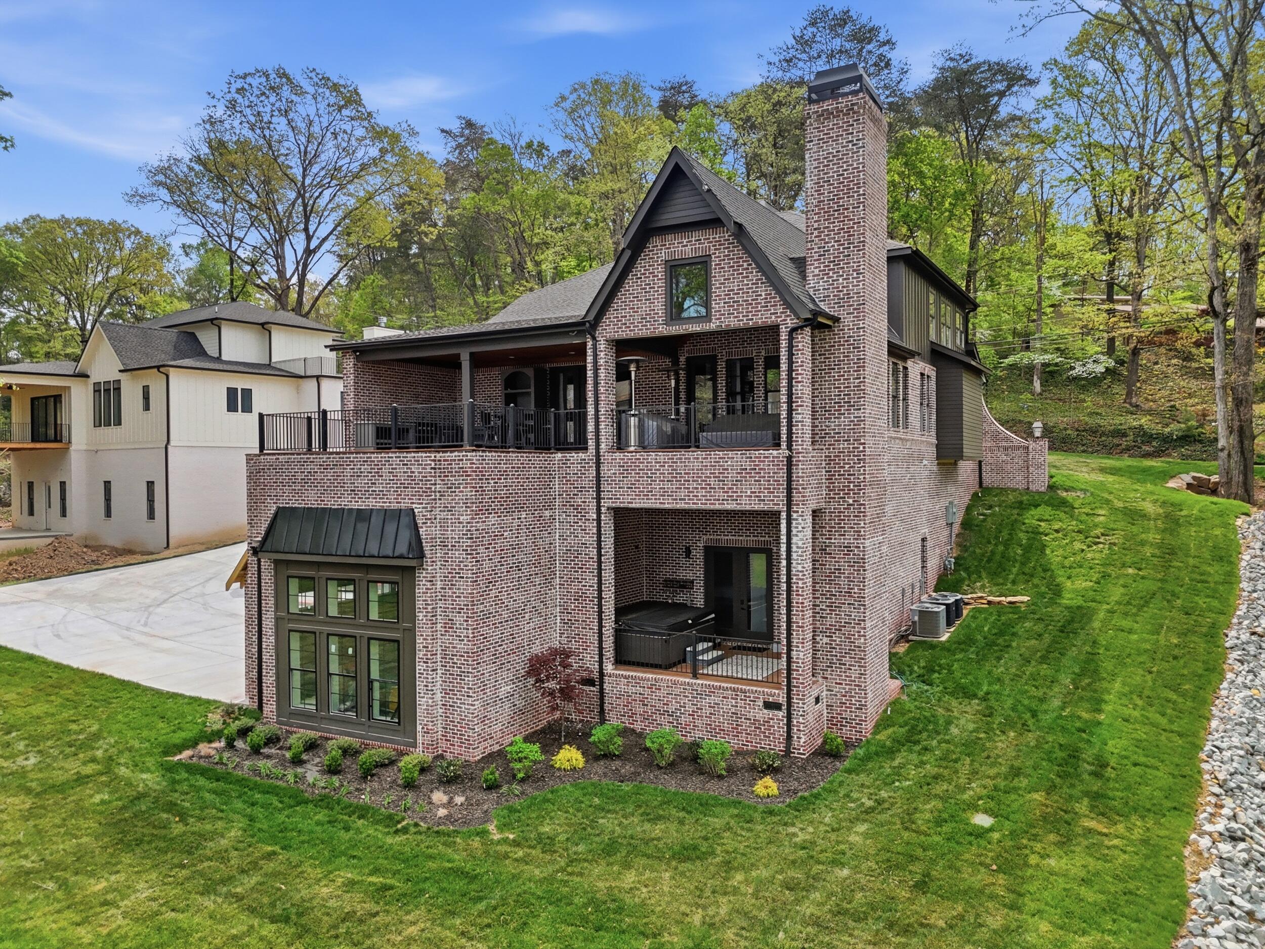 3841 Kings Road
