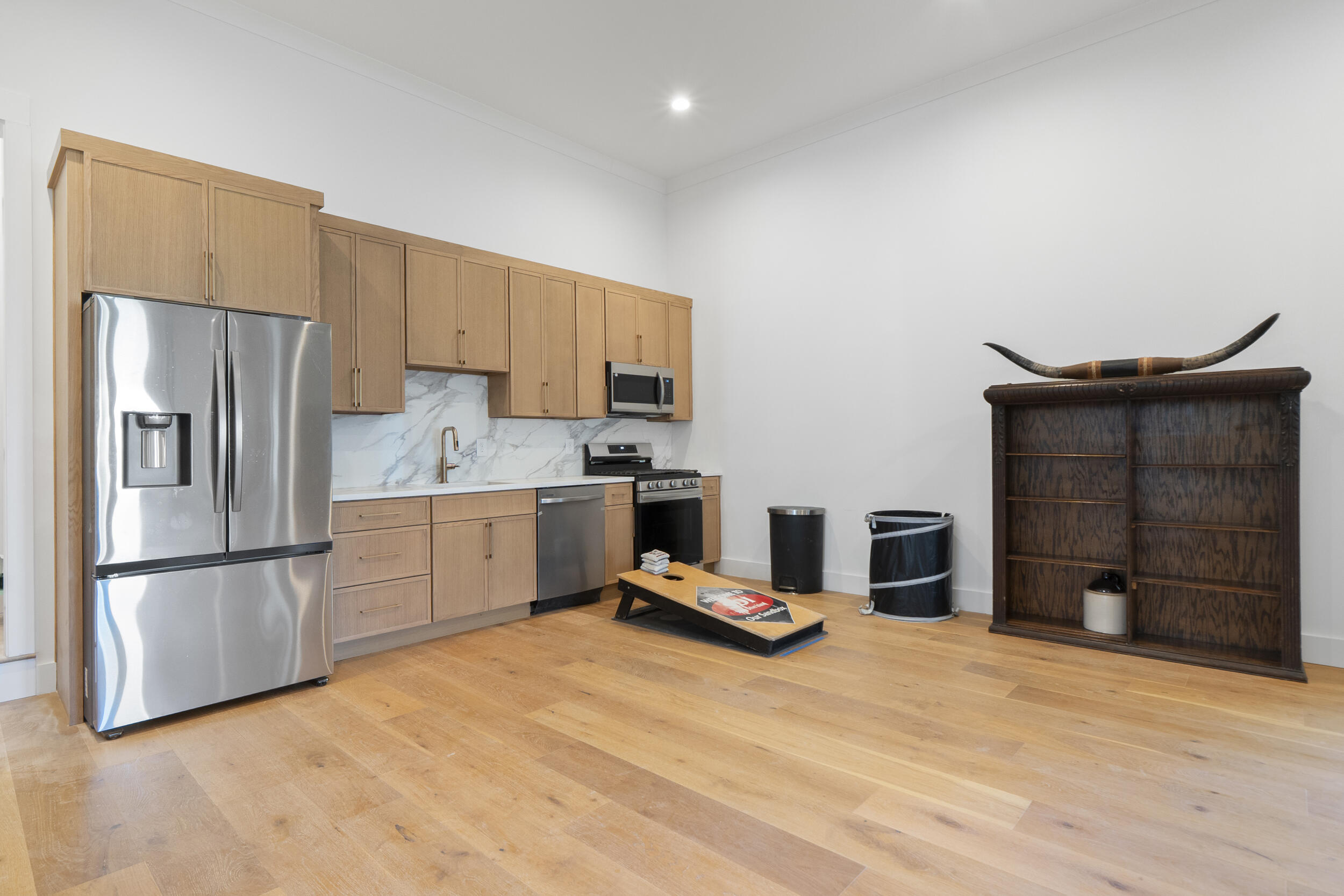 3841 Kings Road