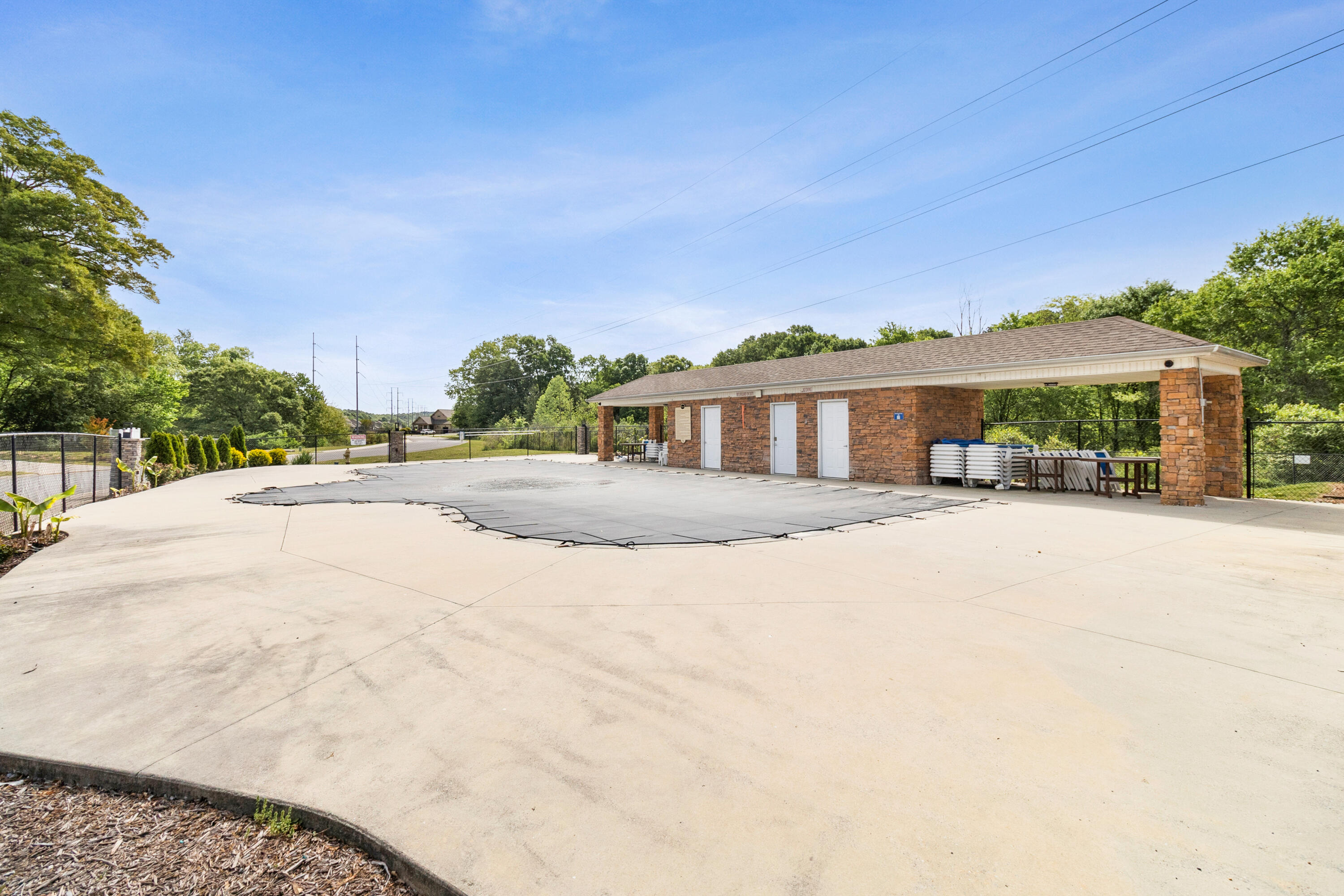 2711 Waterhaven Drive, 21