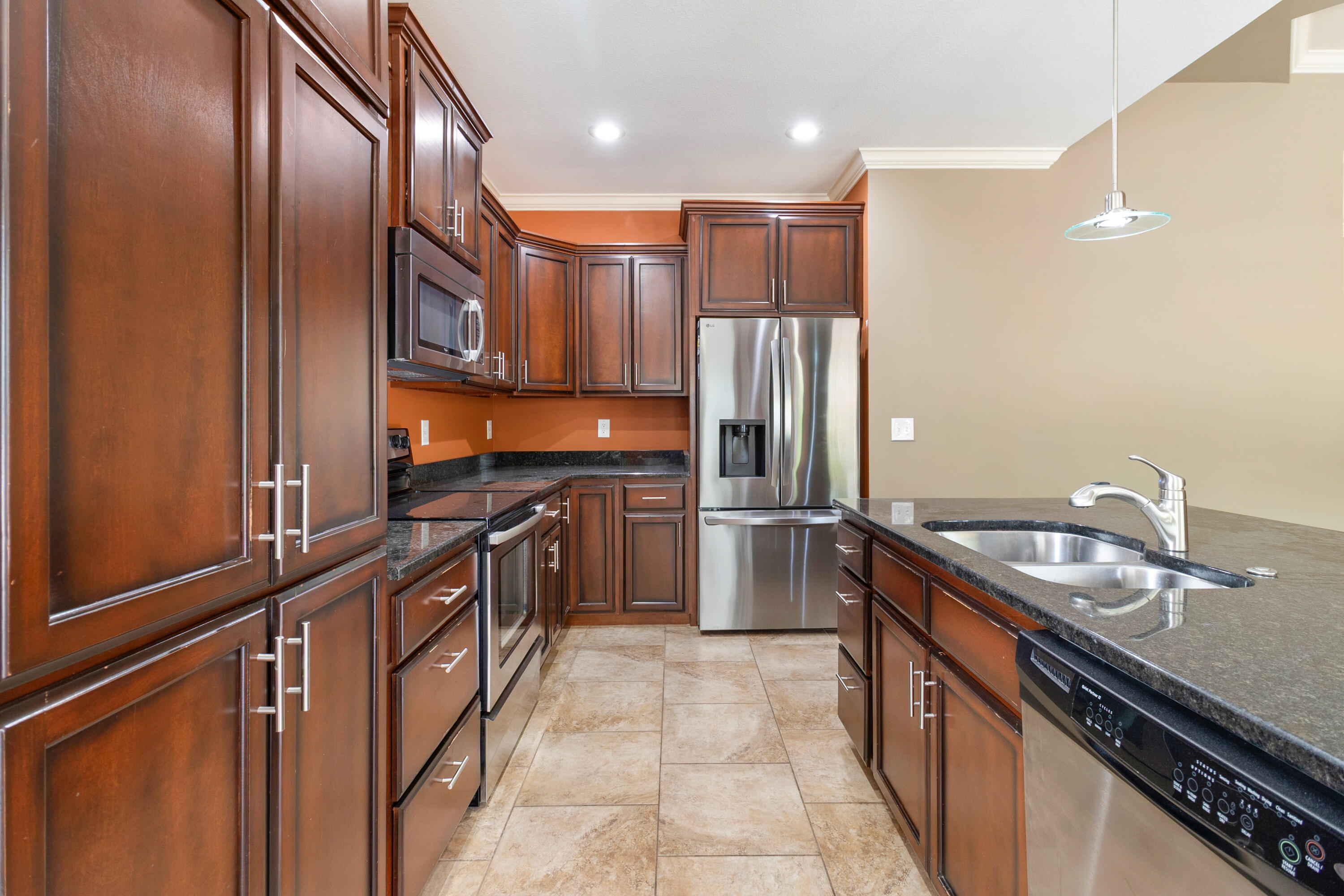 2711 Waterhaven Drive, 21