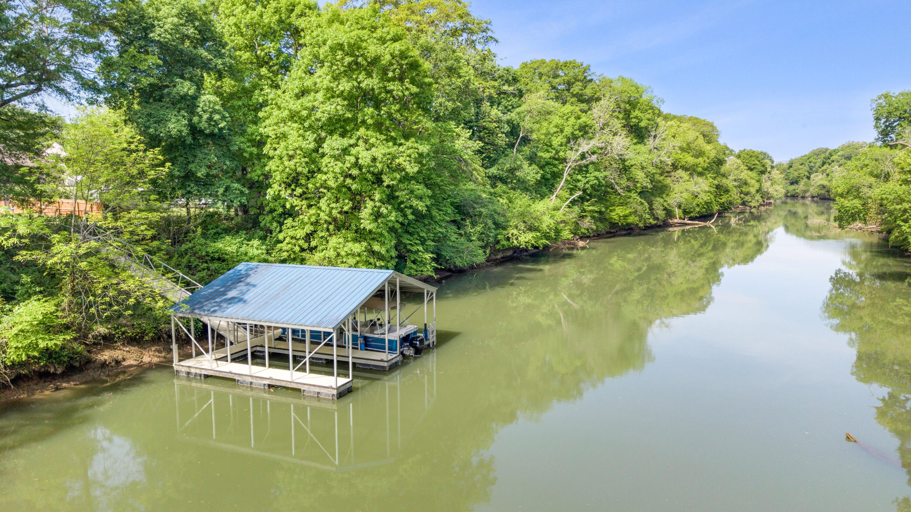 2711 Waterhaven Drive, 21