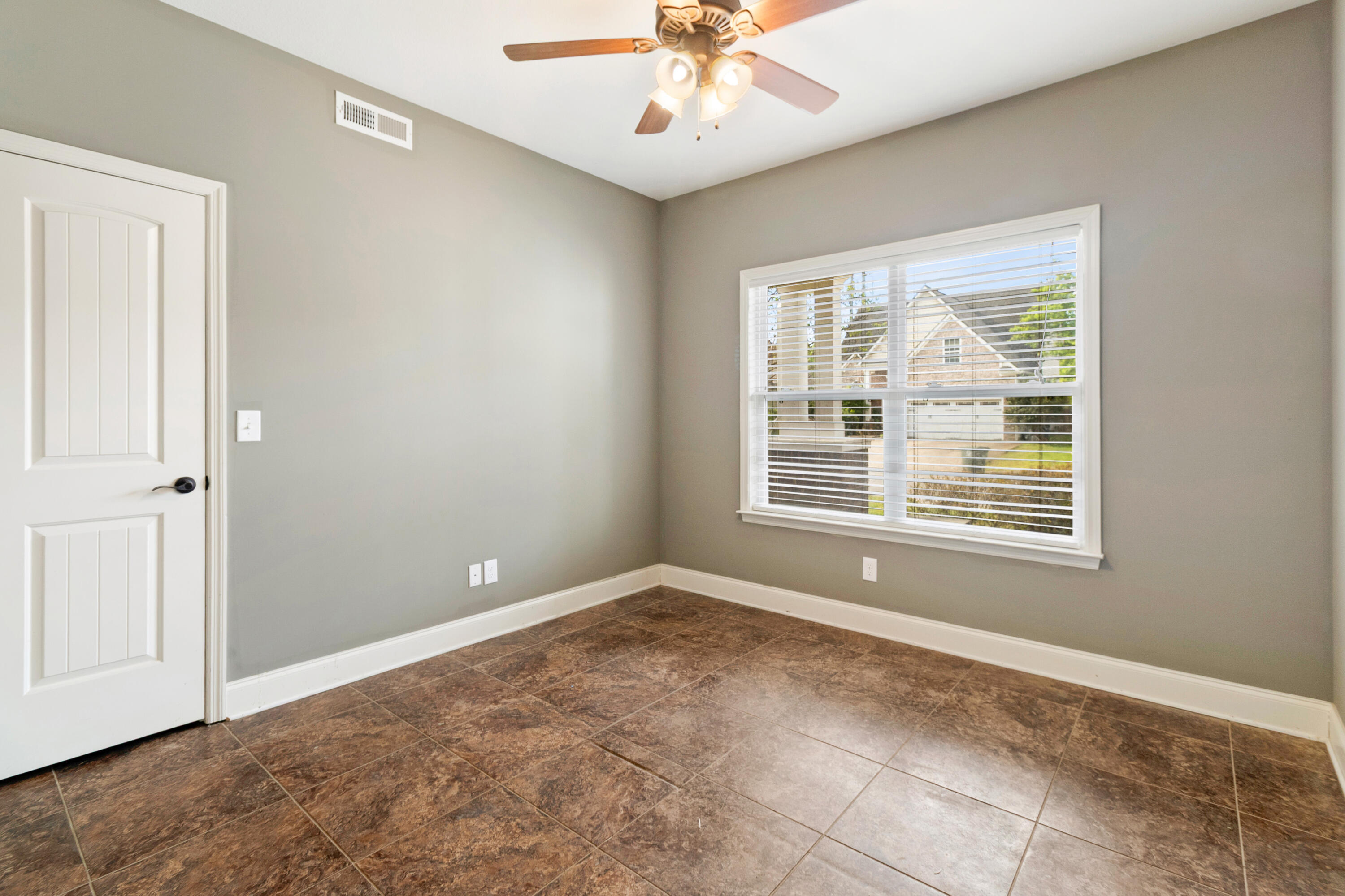 2711 Waterhaven Drive, 21