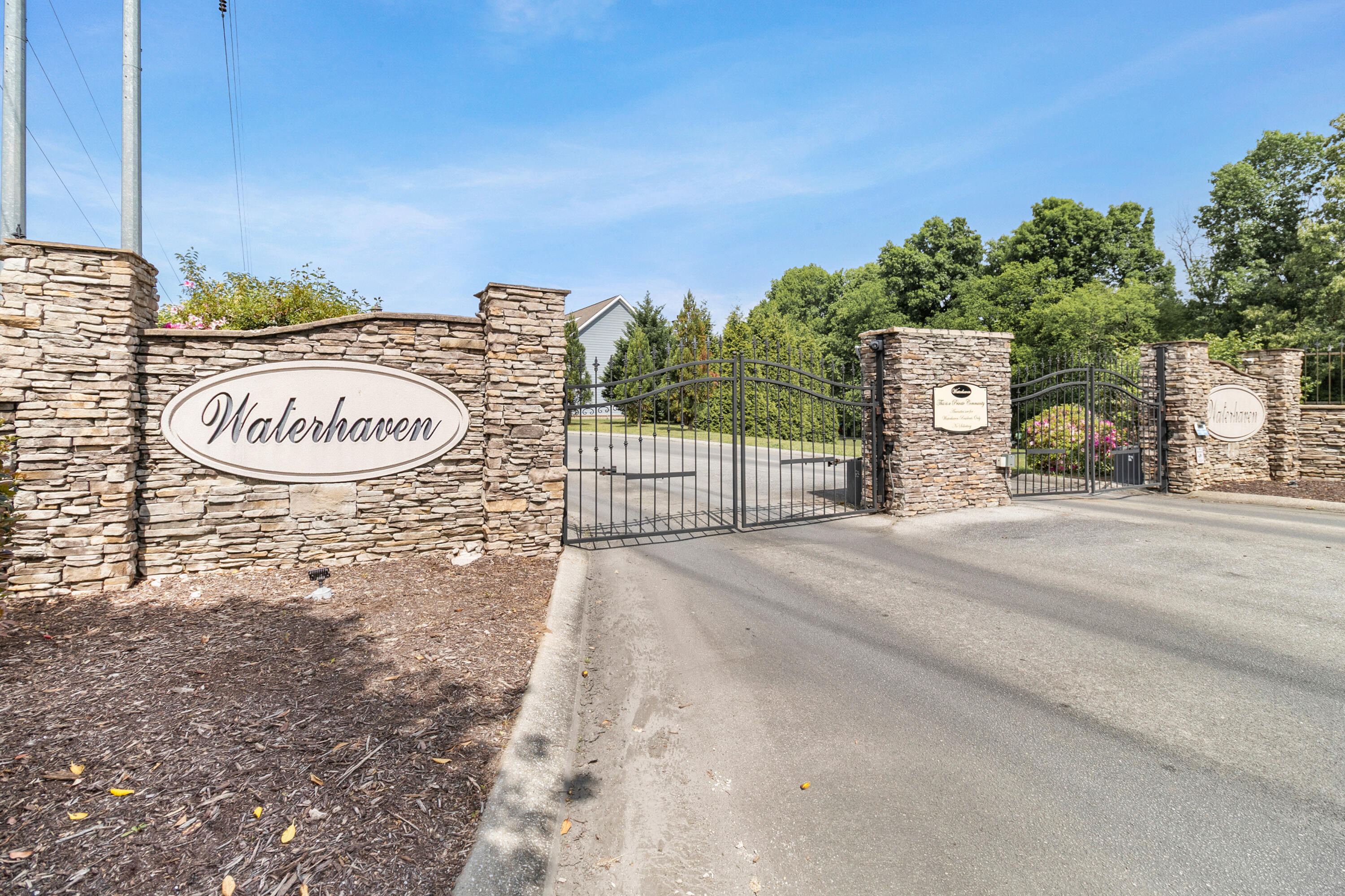2711 Waterhaven Drive, 21