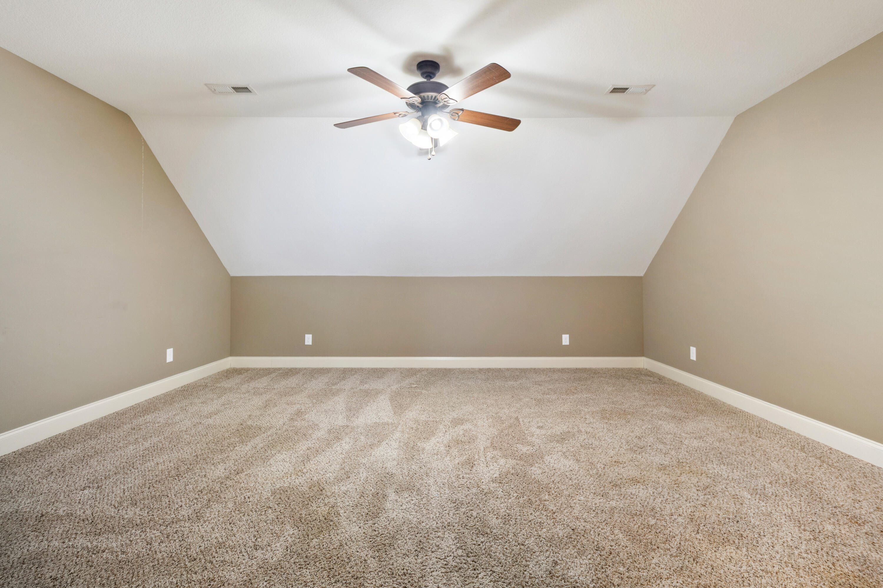 2711 Waterhaven Drive, 21