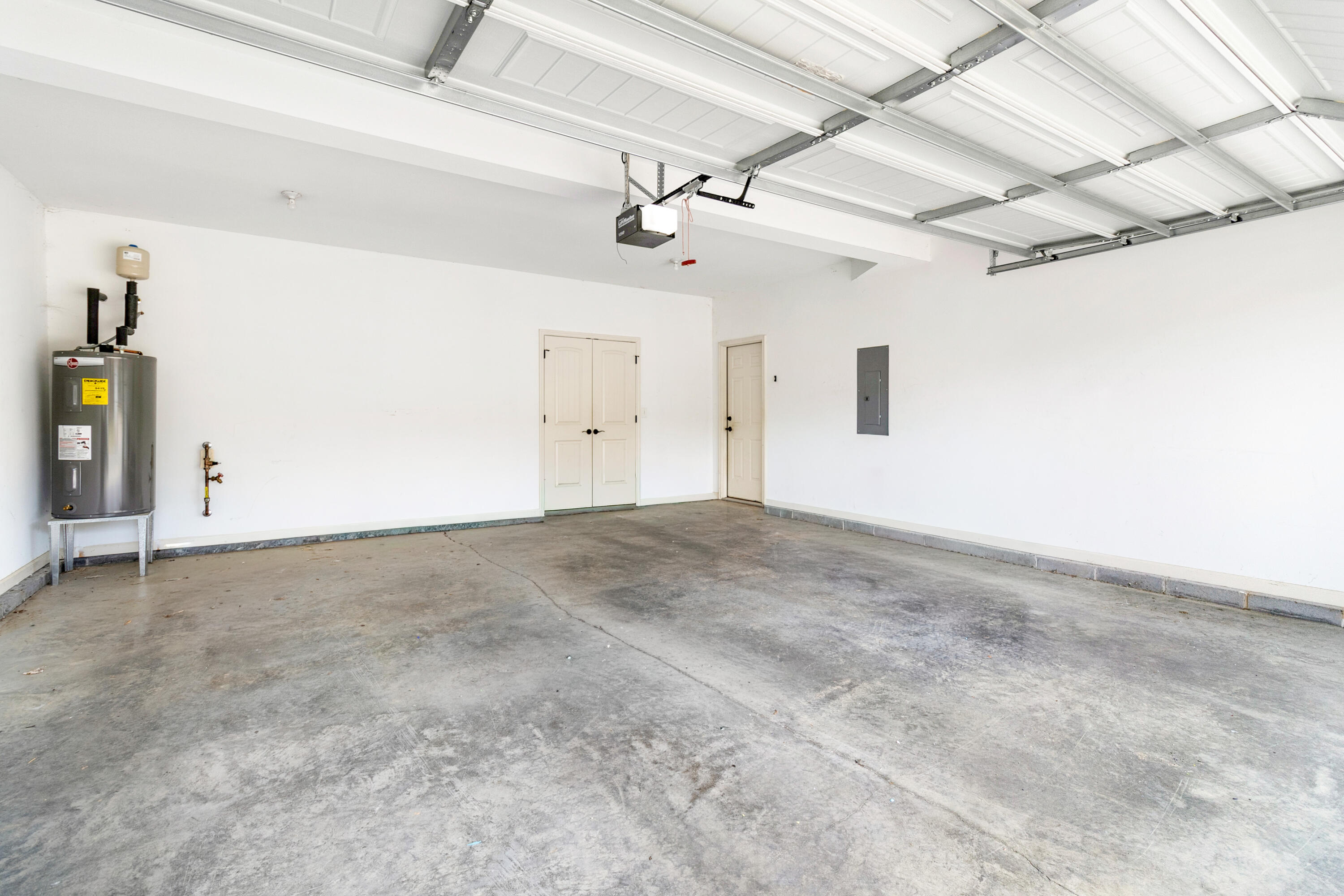 2711 Waterhaven Drive, 21
