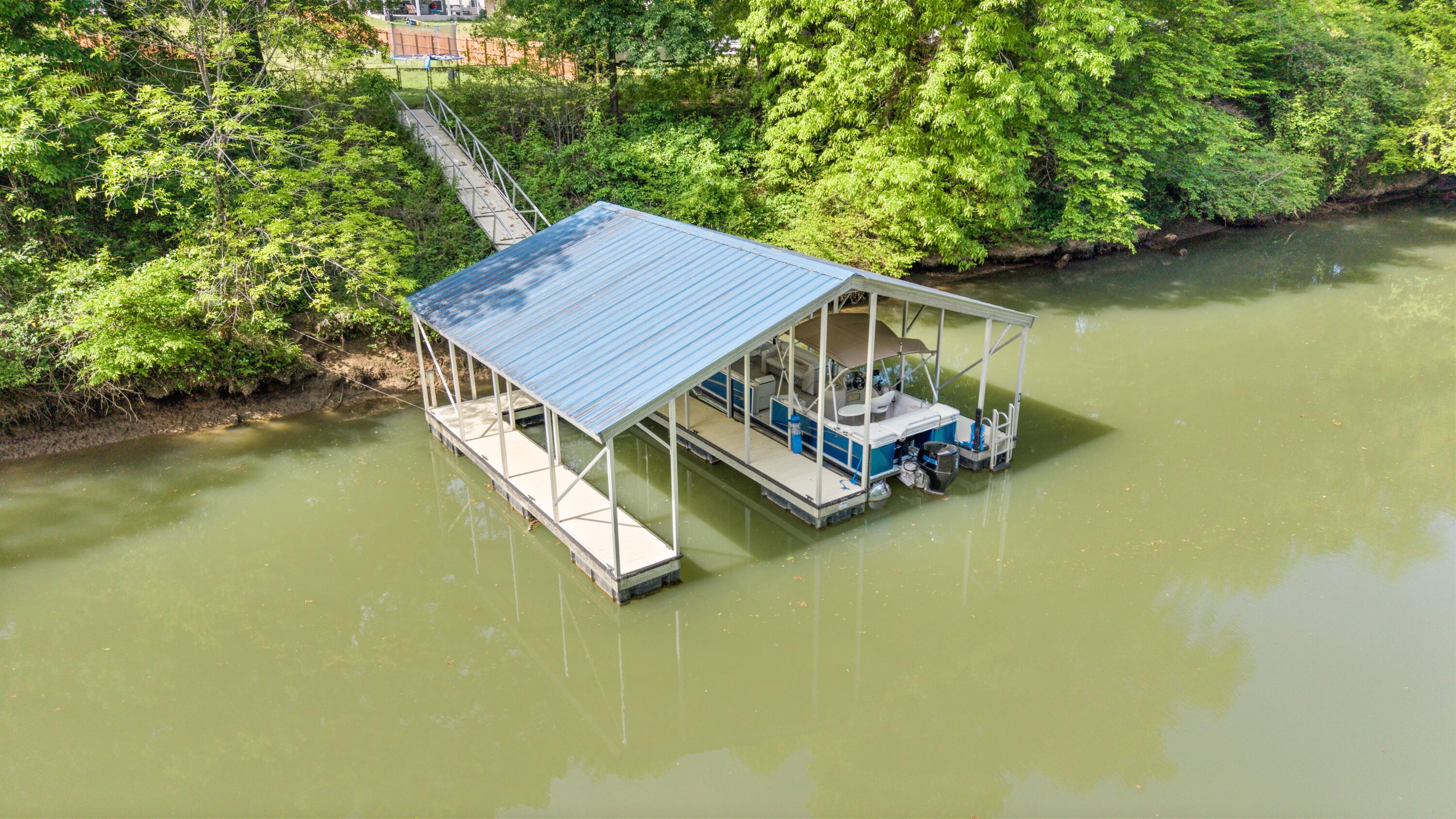 2711 Waterhaven Drive, 21