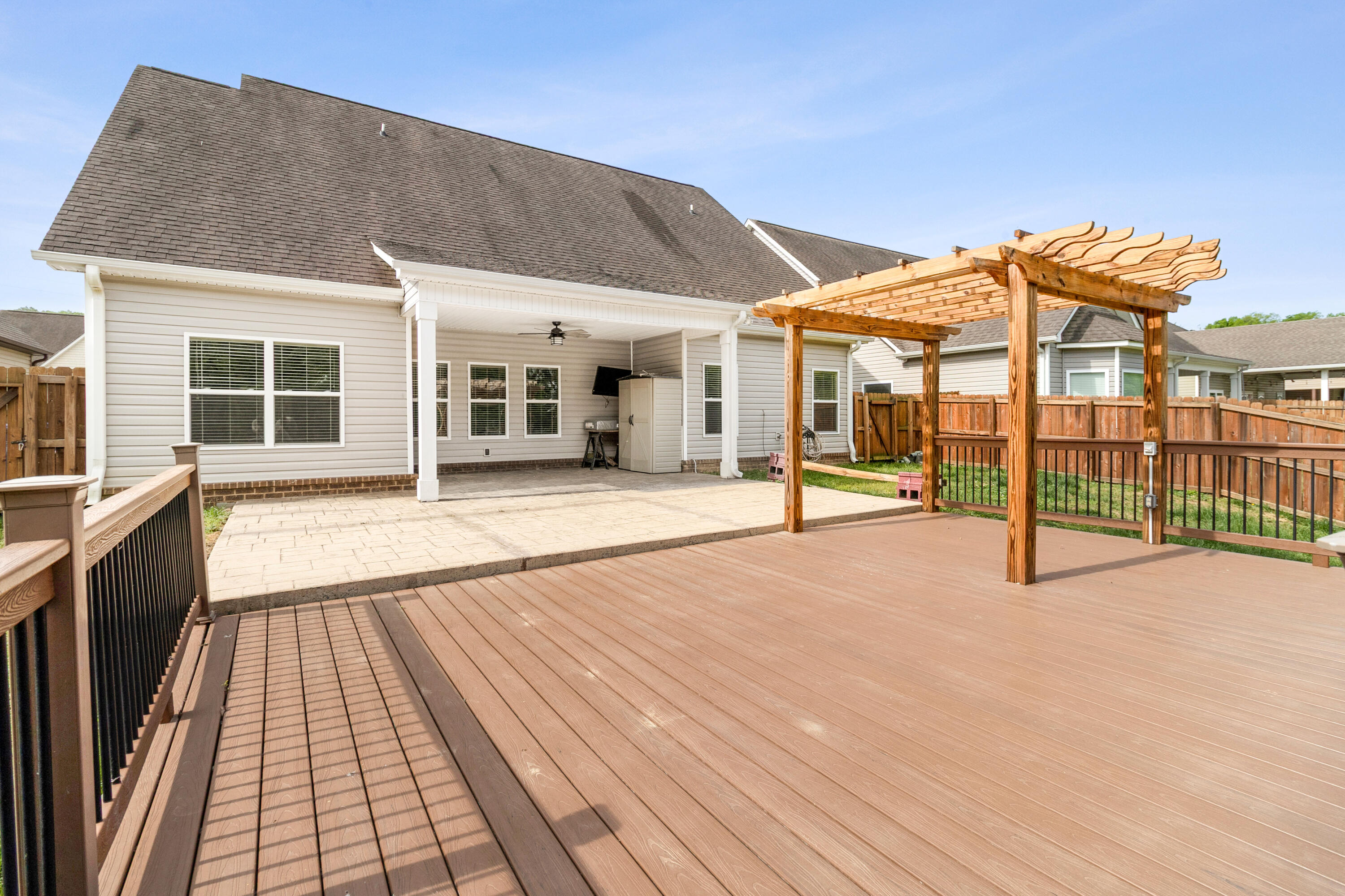 2711 Waterhaven Drive, 21