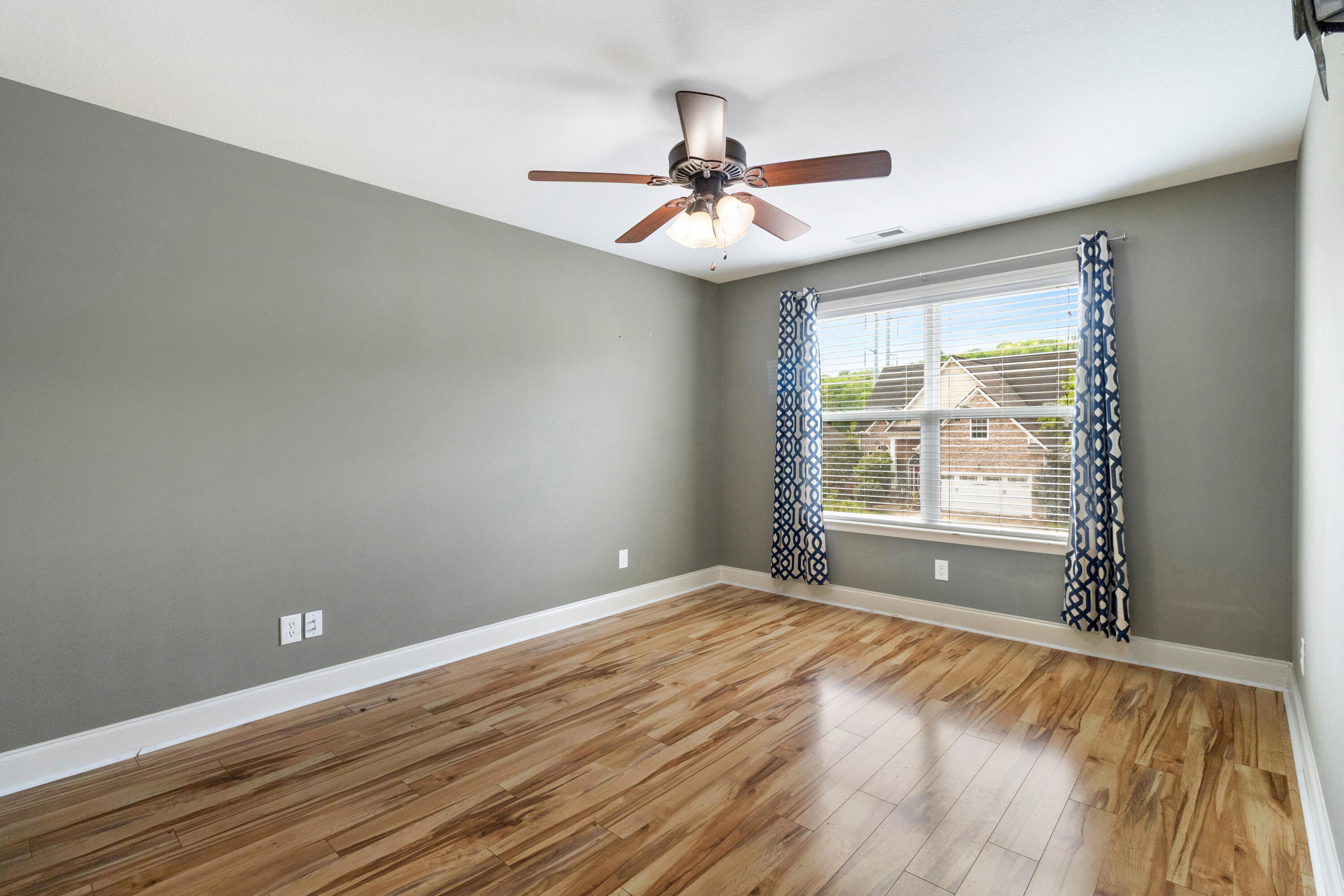 2711 Waterhaven Drive, 21