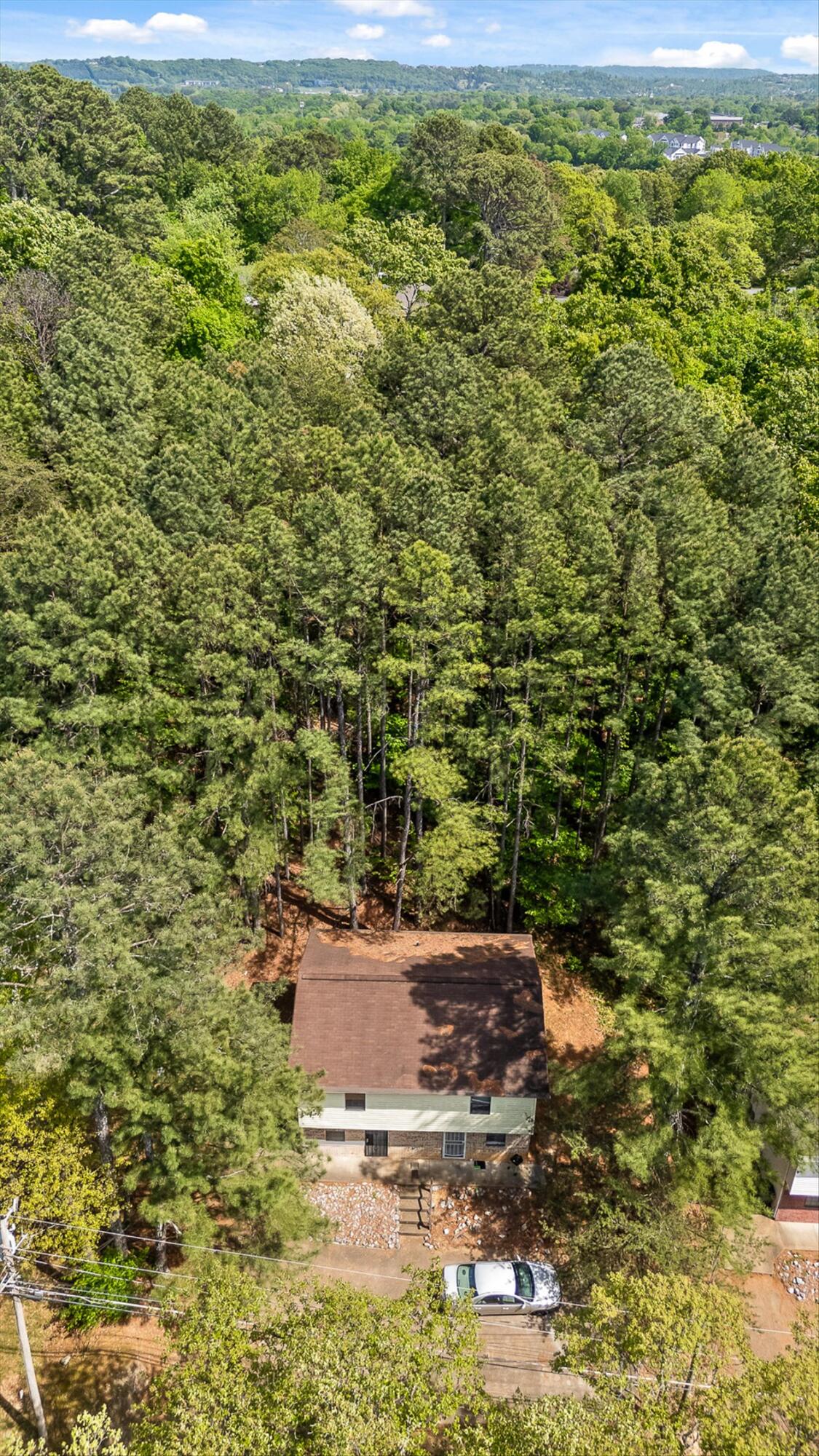 7612 Noah Reid Road