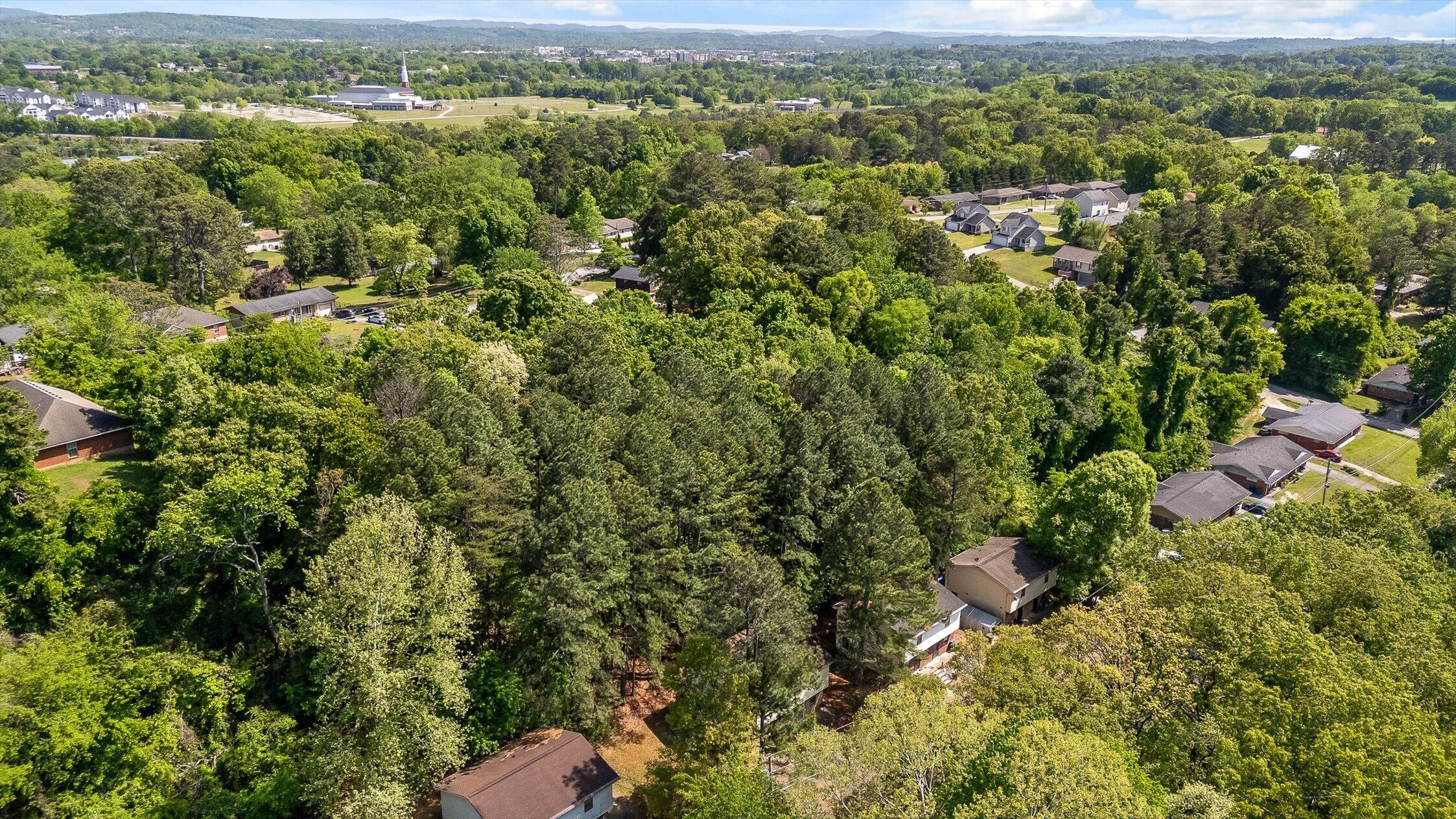 7612 Noah Reid Road
