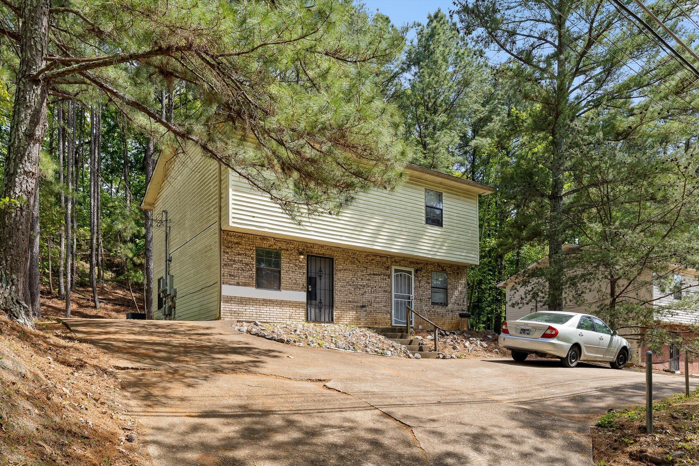 7612 Noah Reid Road