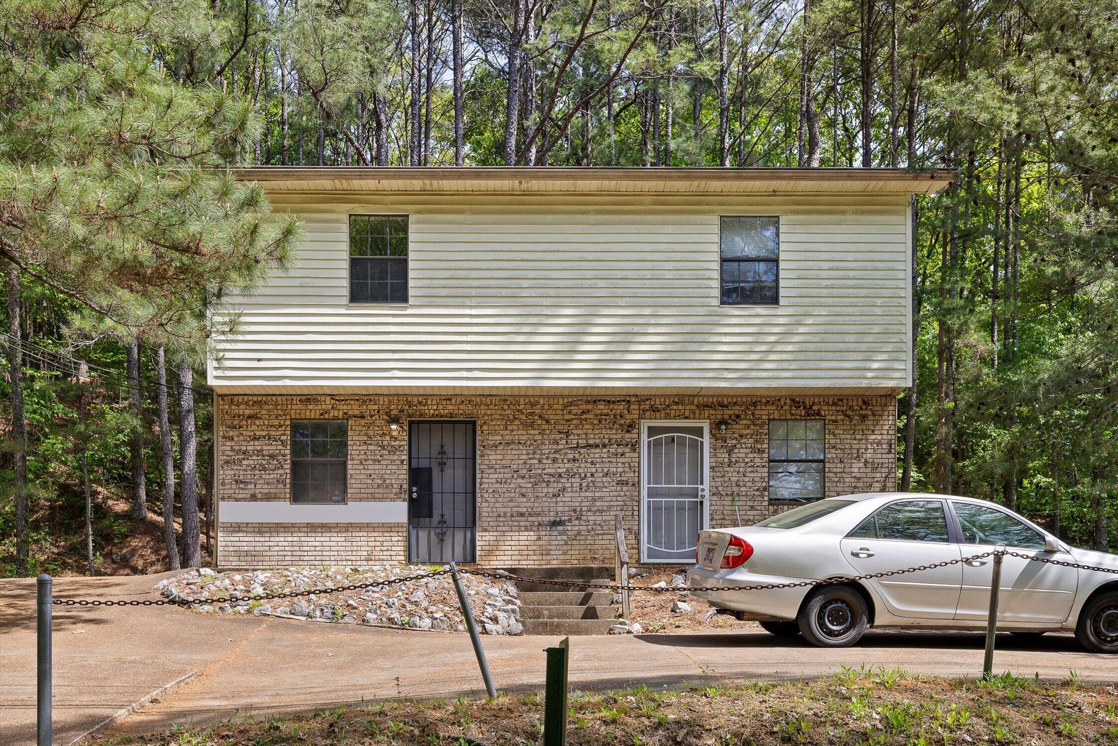 7612 Noah Reid Road
