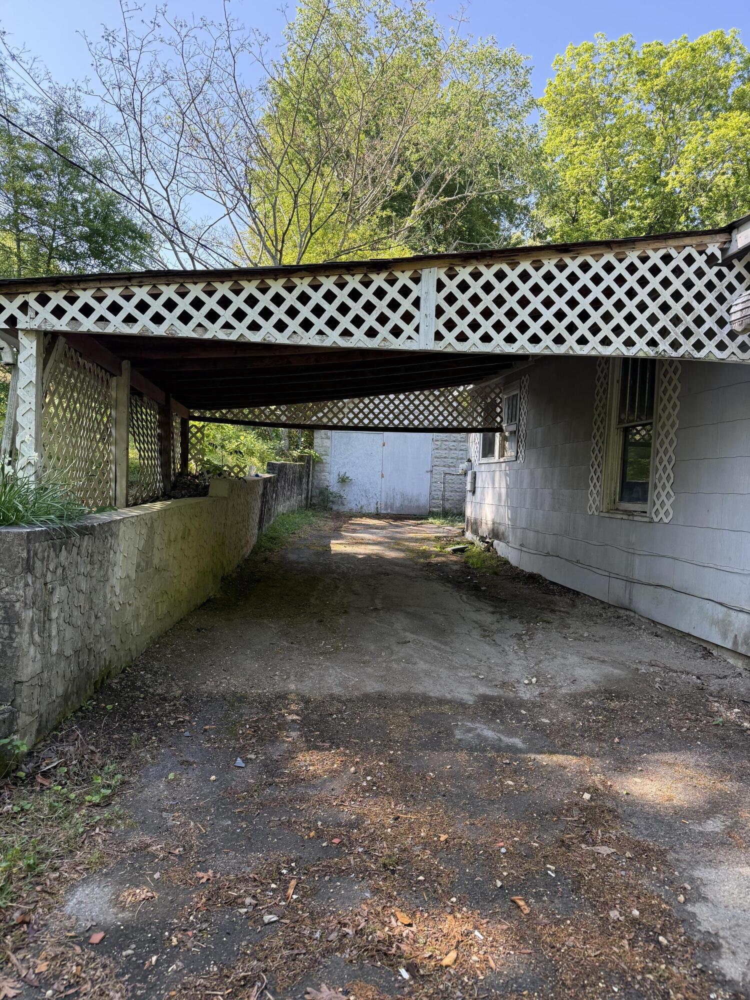 80 Williams Lane