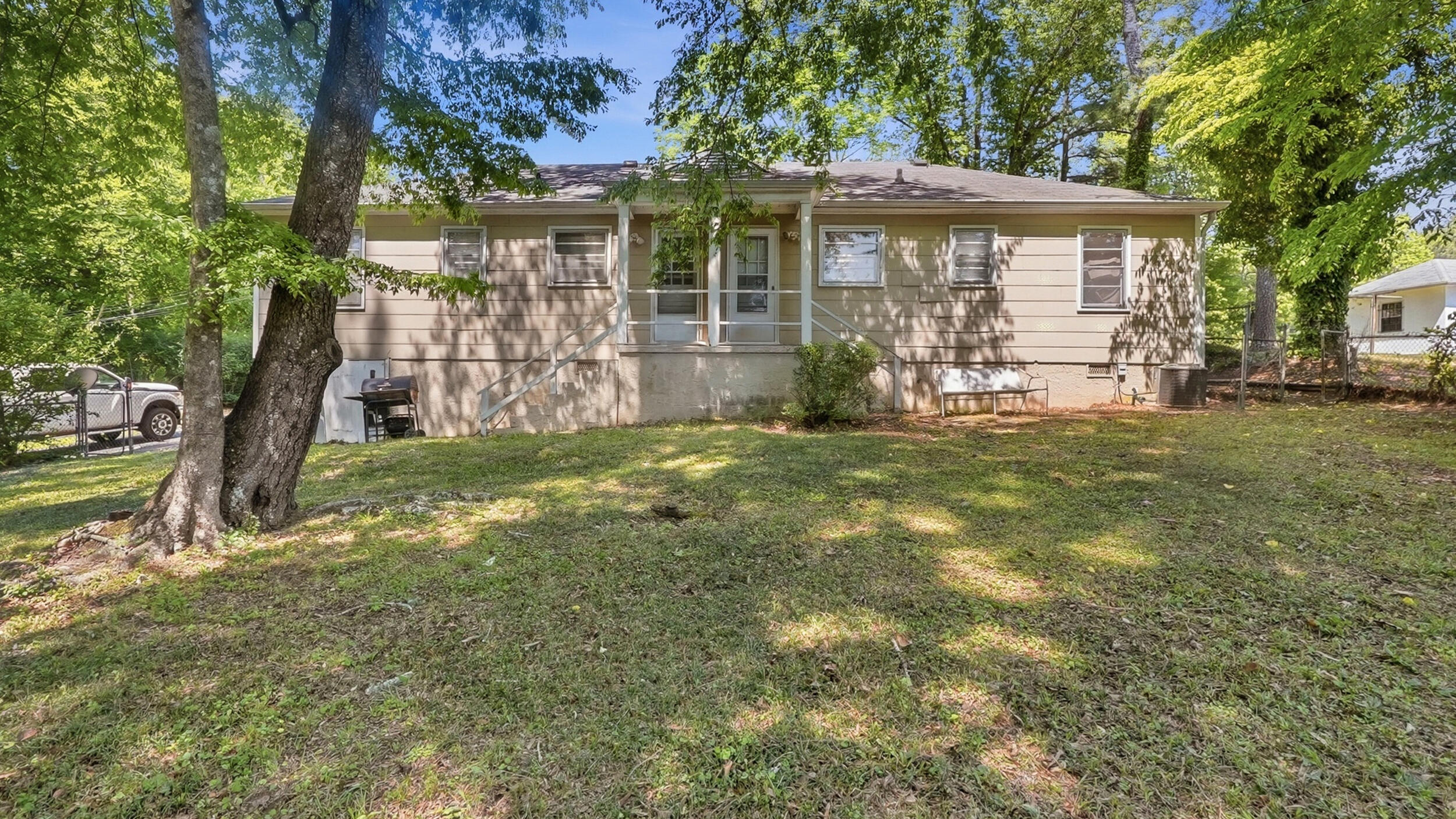 506 Hargraves Avenue