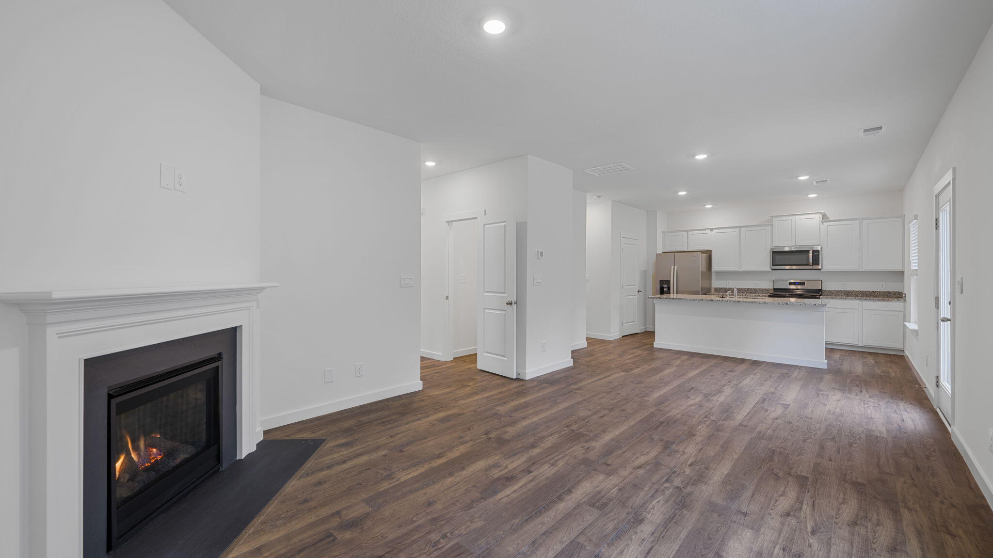 3807 Hawks Creek Dr