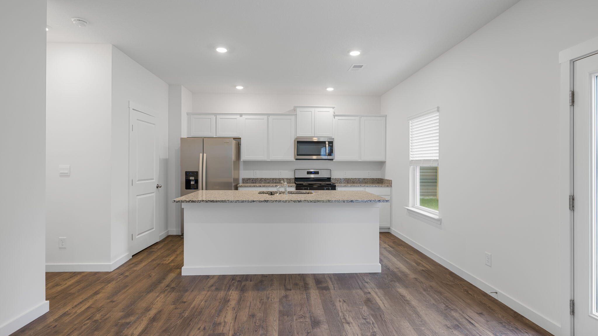 3807 Hawks Creek Dr