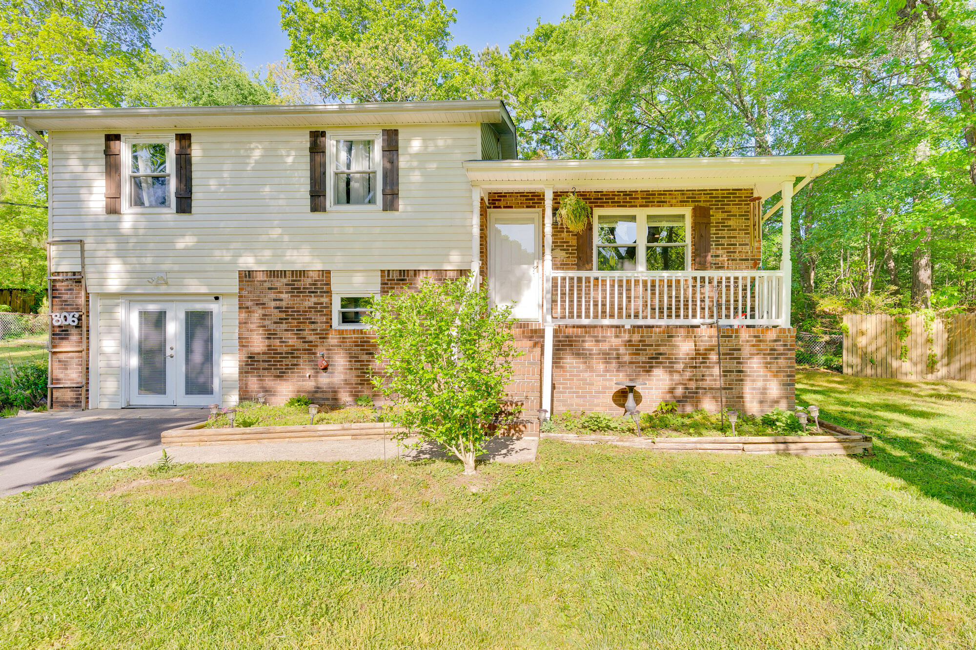 806 Childress Hollow Road