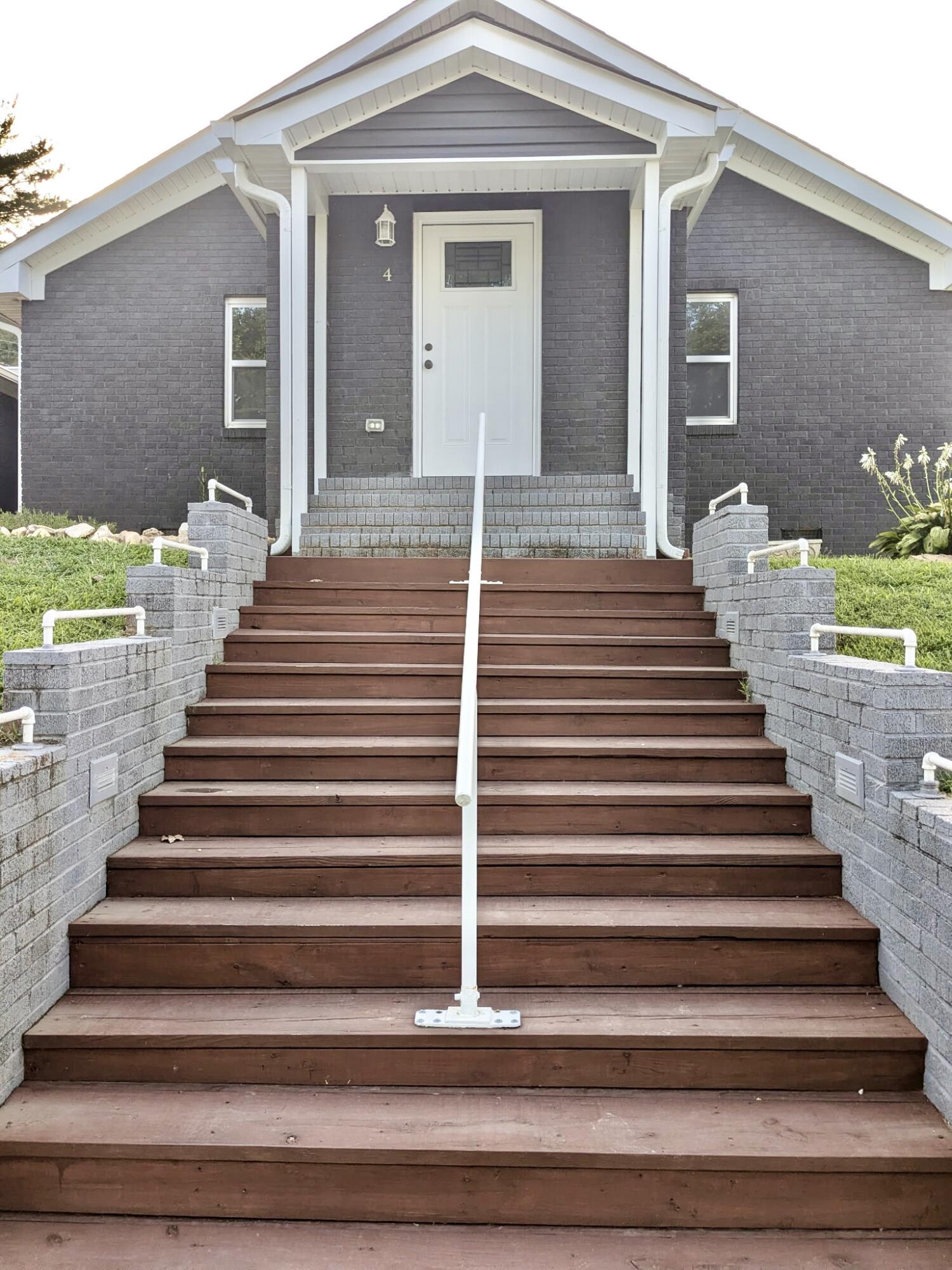 602 Elm Avenue, 1,2,3,4