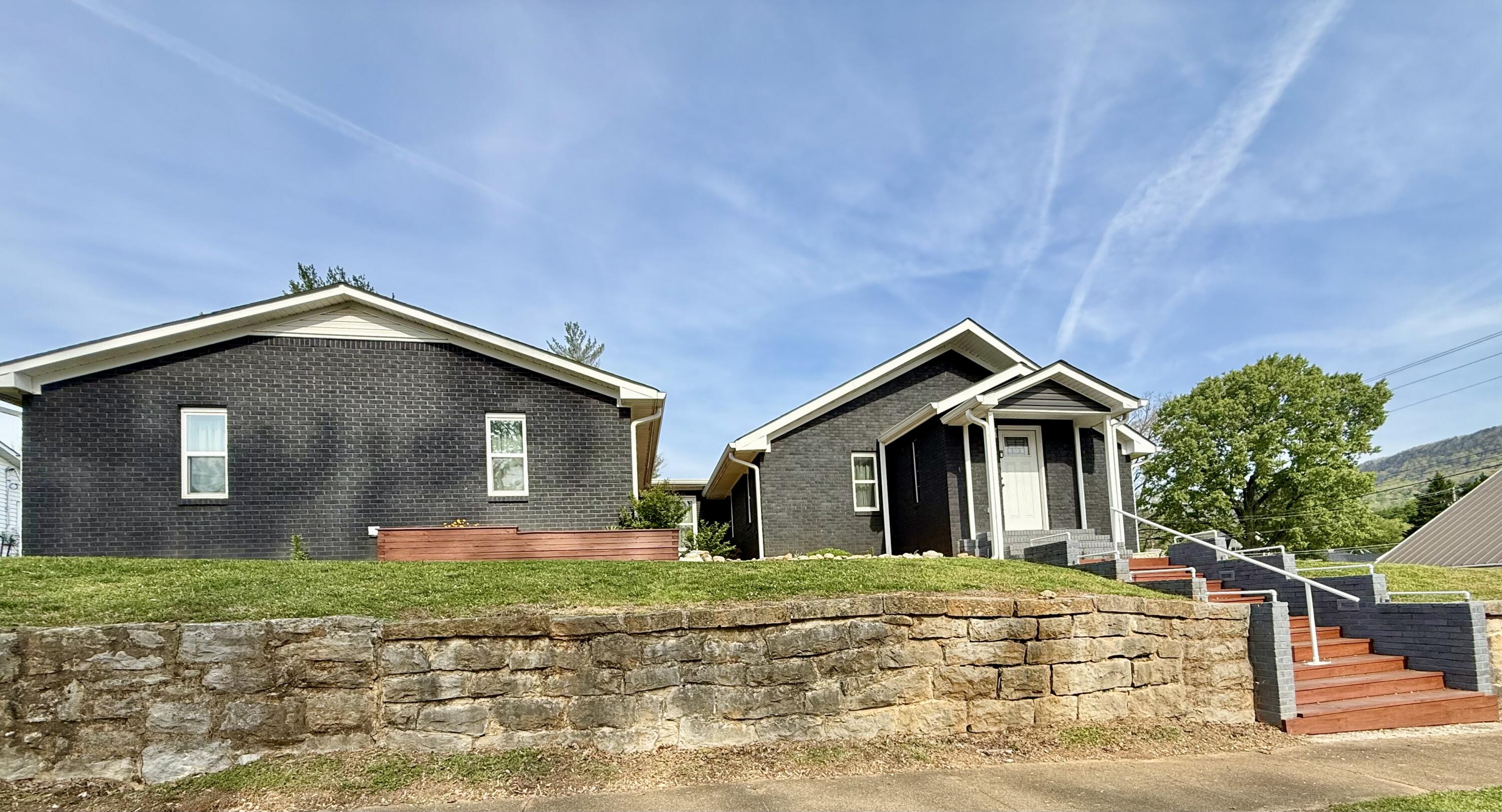 602 Elm Avenue, 1,2,3,4