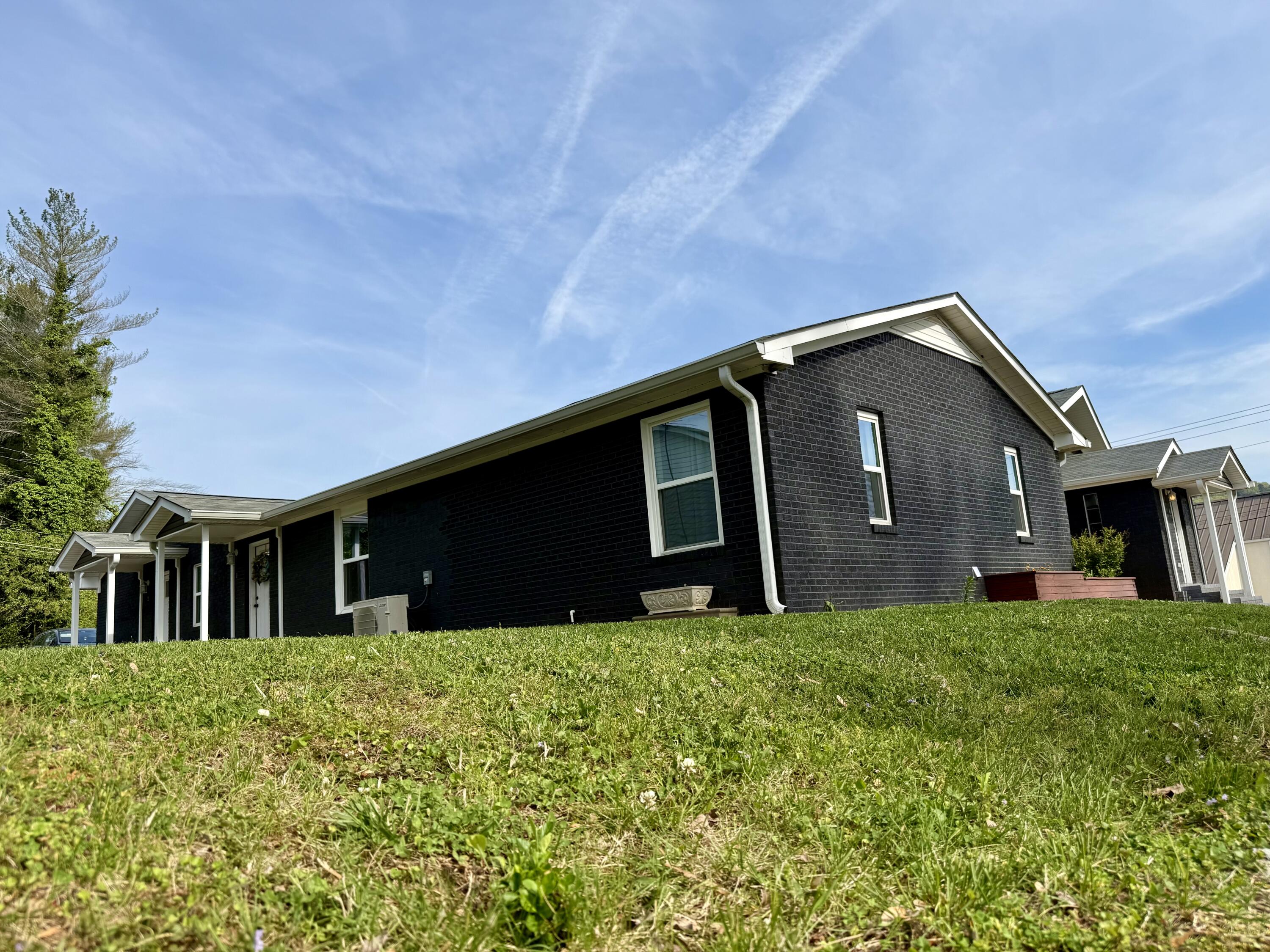 602 Elm Avenue, 1,2,3,4