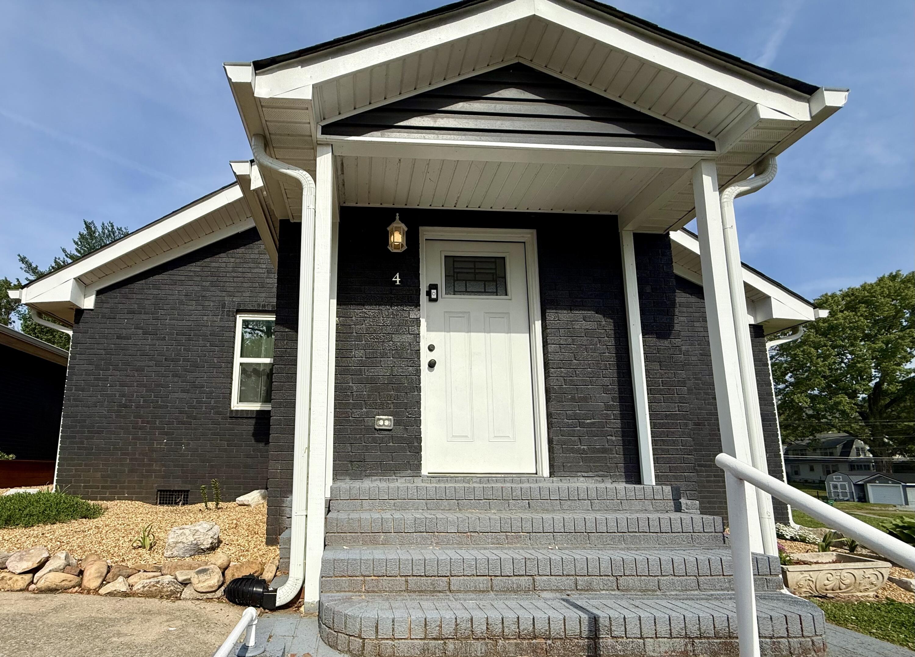 602 Elm Avenue, 1,2,3,4