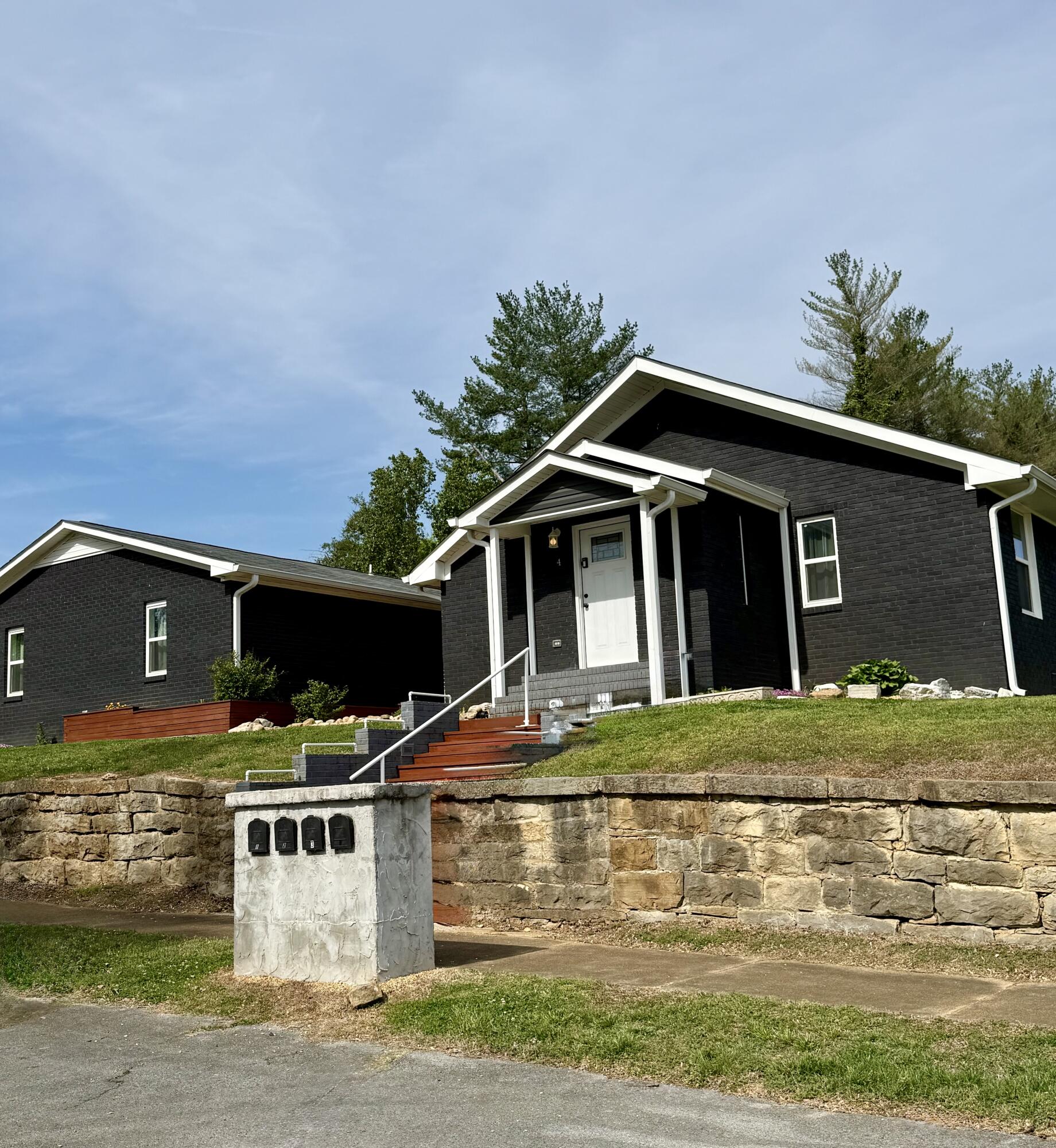602 Elm Avenue, 1,2,3,4