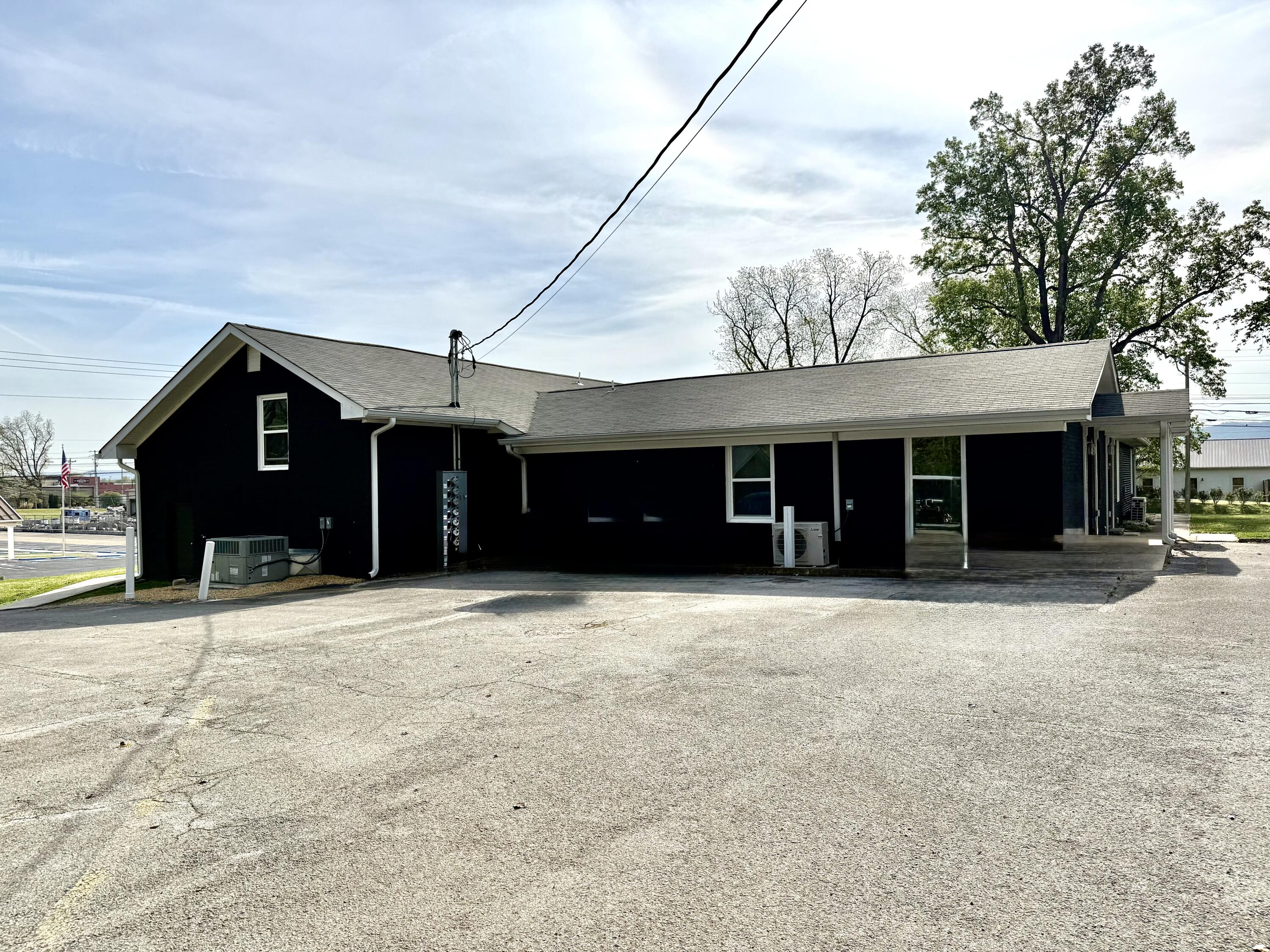 602 Elm Avenue, 1,2,3,4