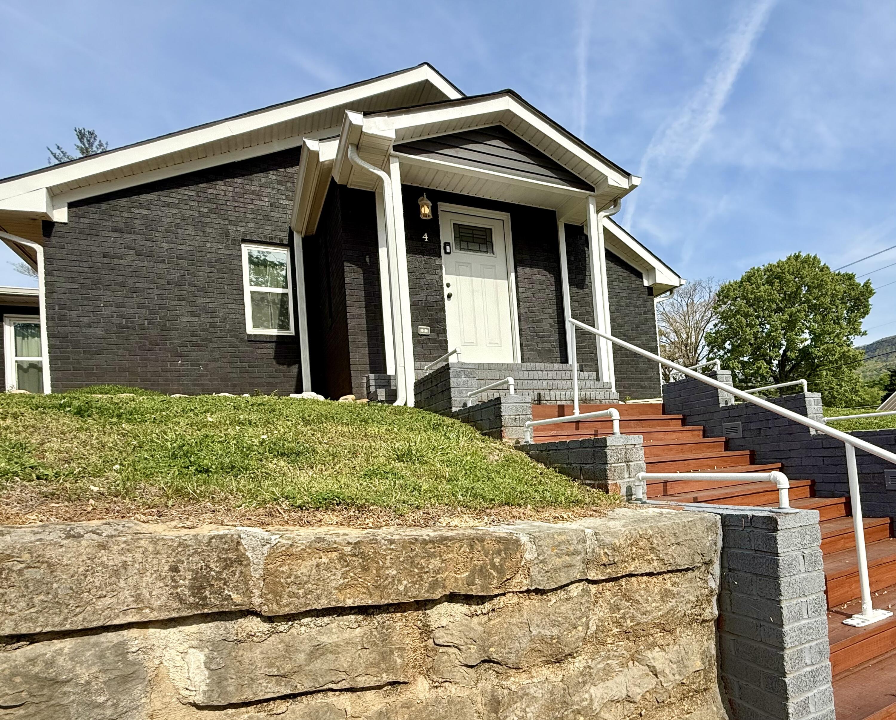 602 Elm Avenue, 1,2,3,4
