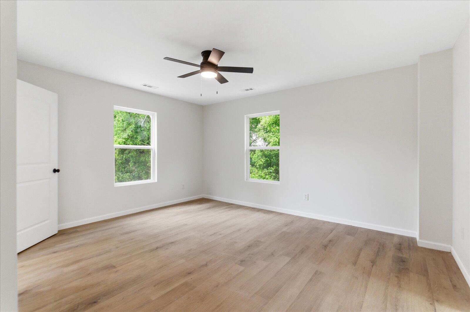 1435 Alley Street NE