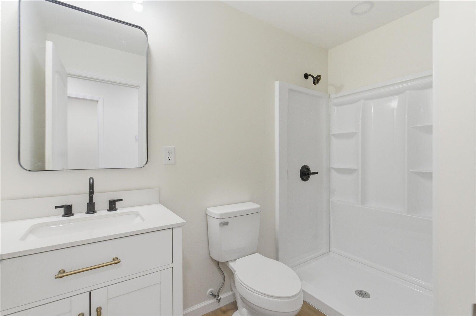 1435 Alley Street NE