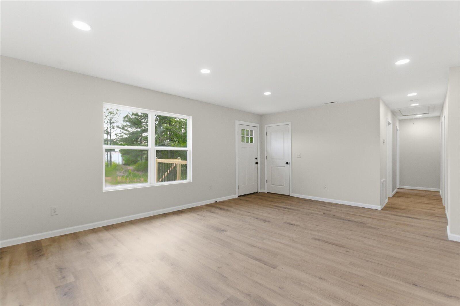 1435 Alley Street NE