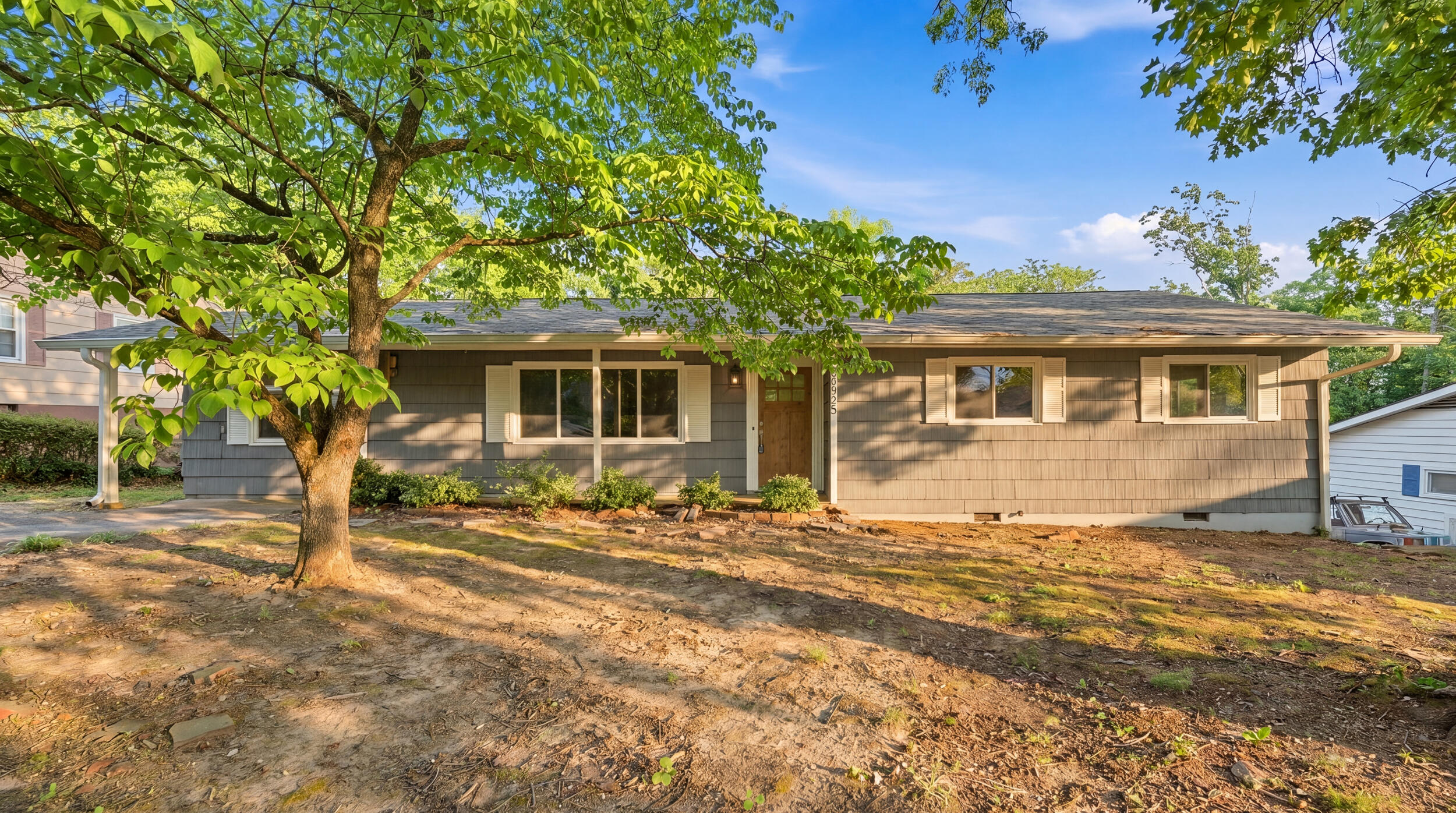 3925 Forest Highland Drive