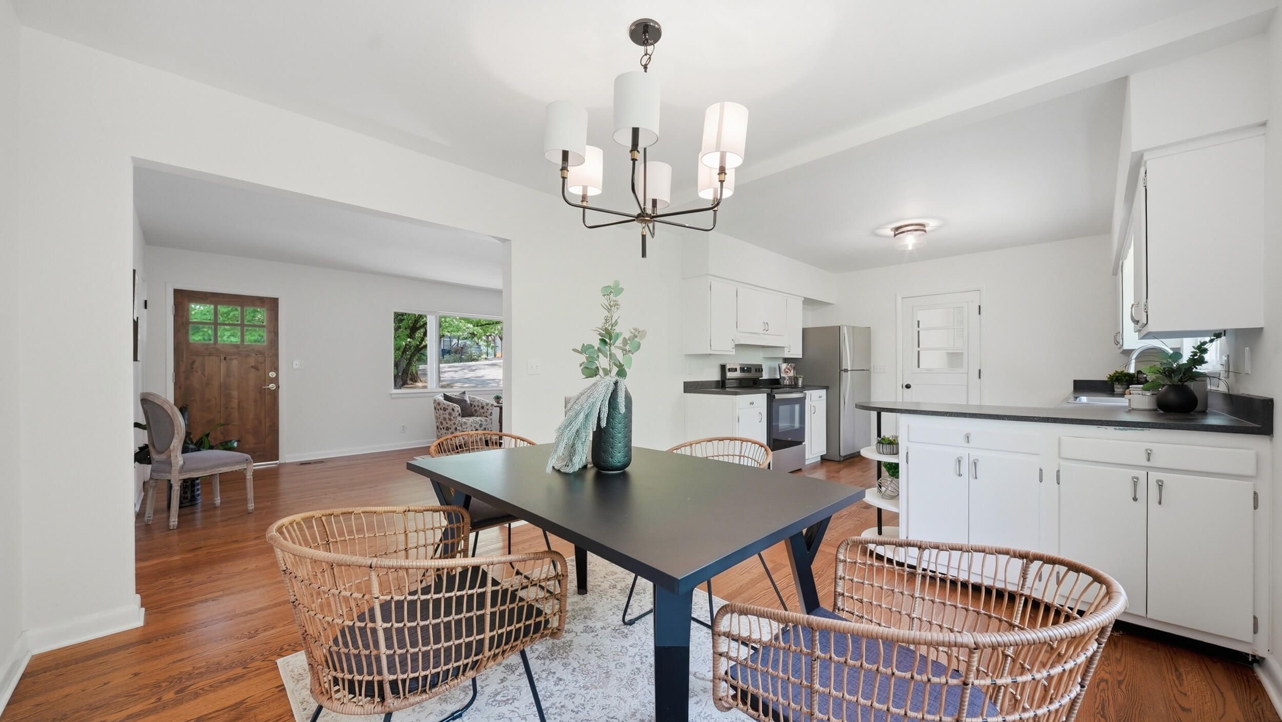3925 Forest Highland Drive