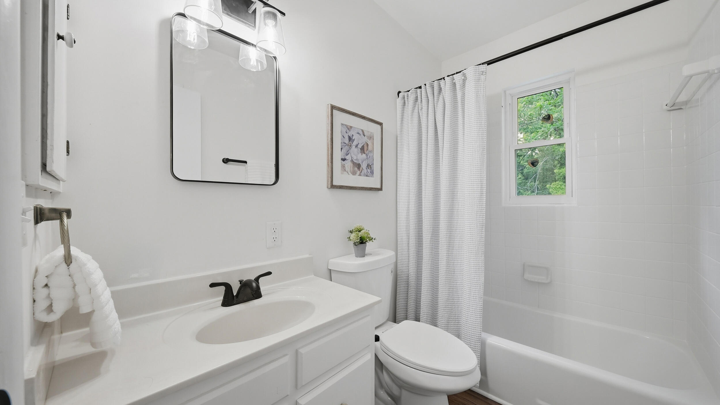 3925 Forest Highland Drive