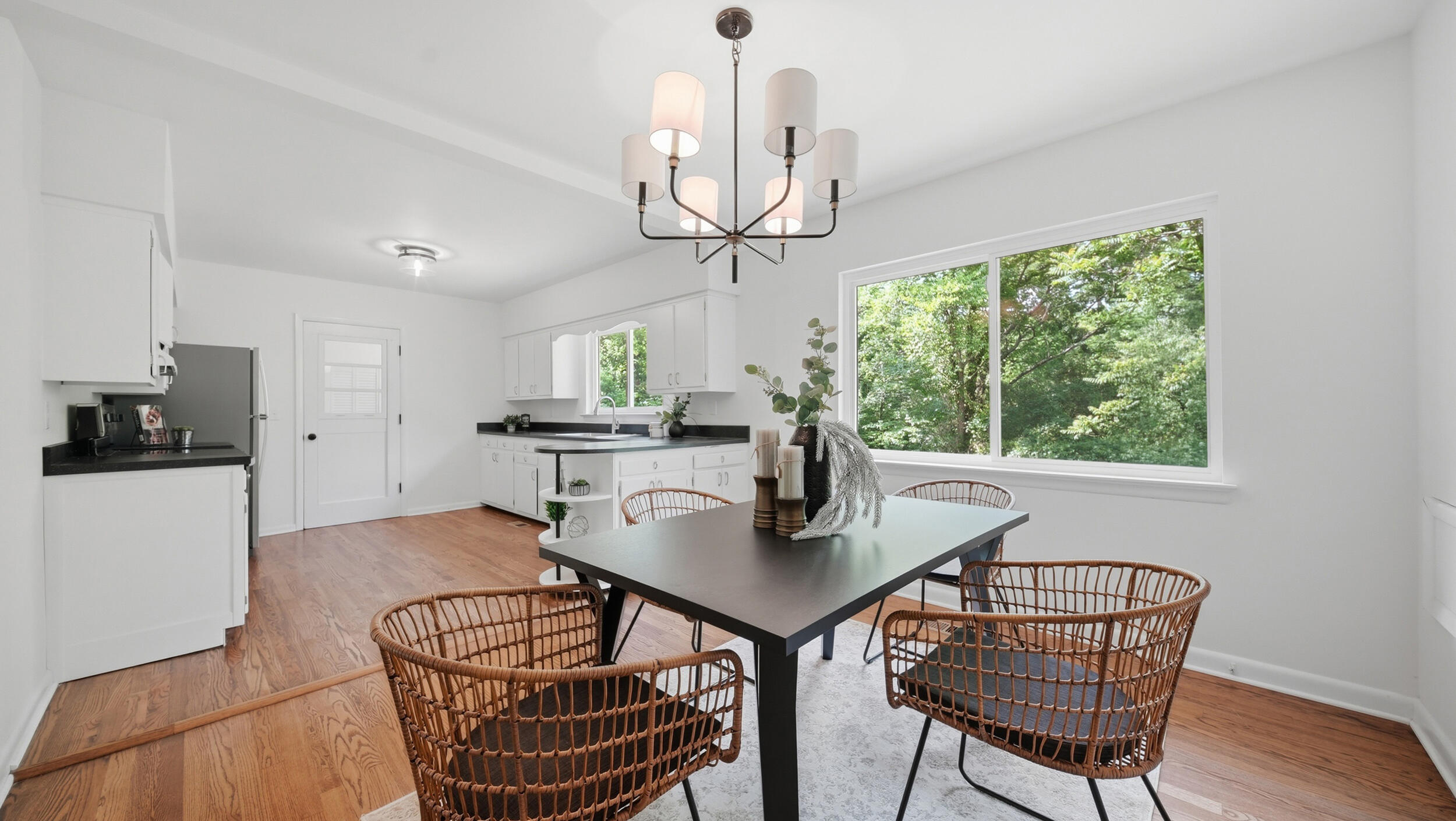 3925 Forest Highland Drive