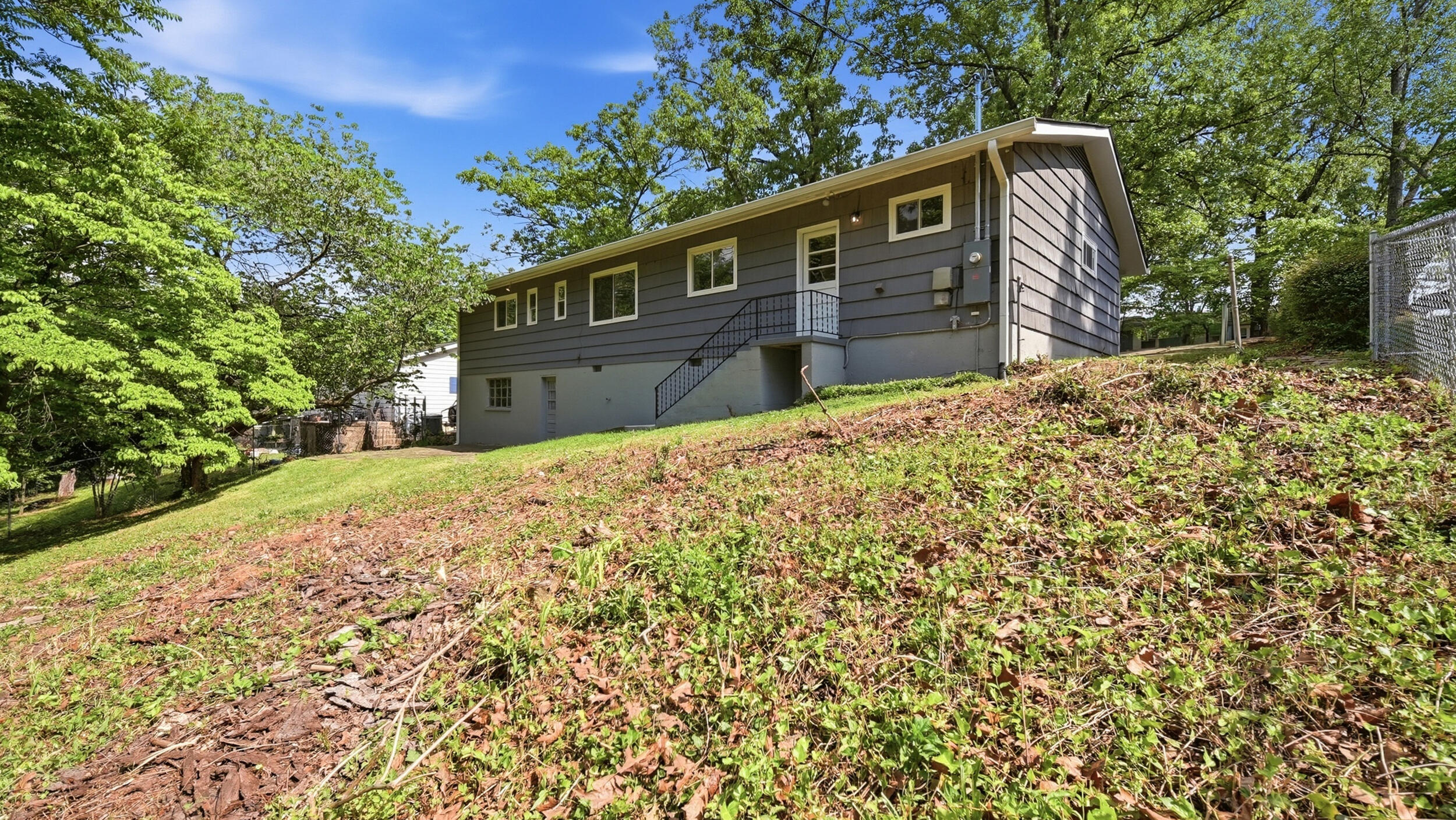 3925 Forest Highland Drive