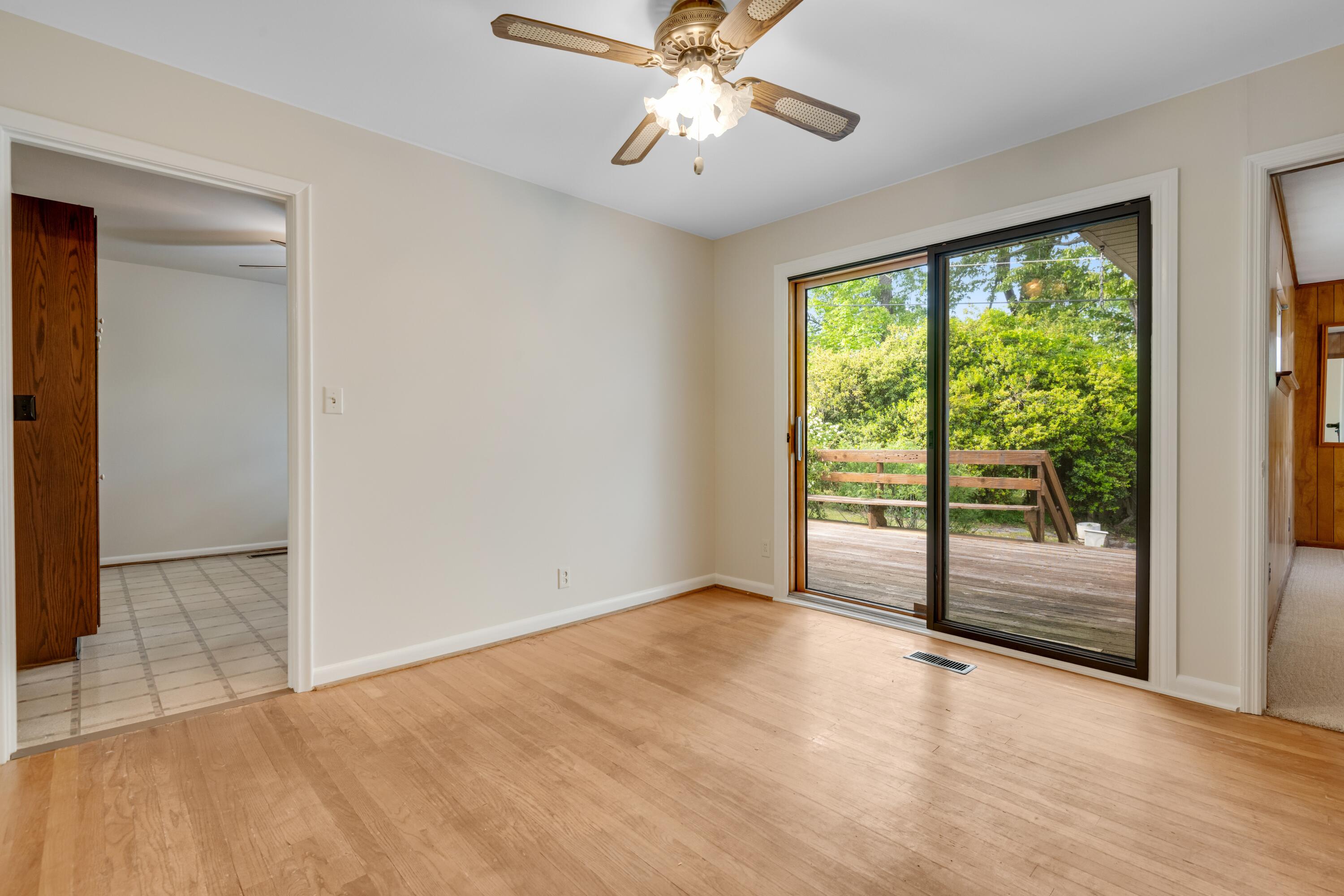 3841 Rollingwood Drive