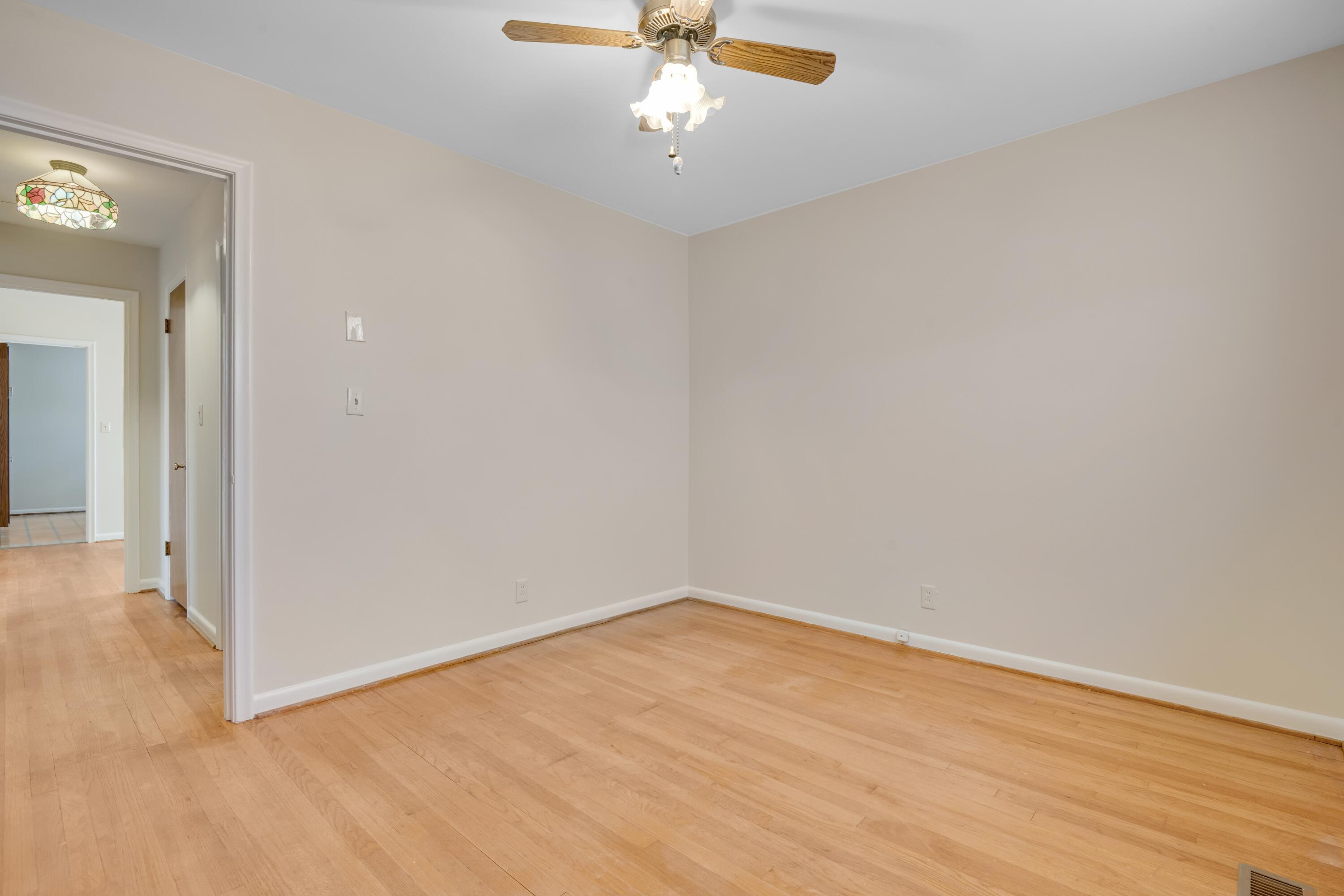 3841 Rollingwood Drive