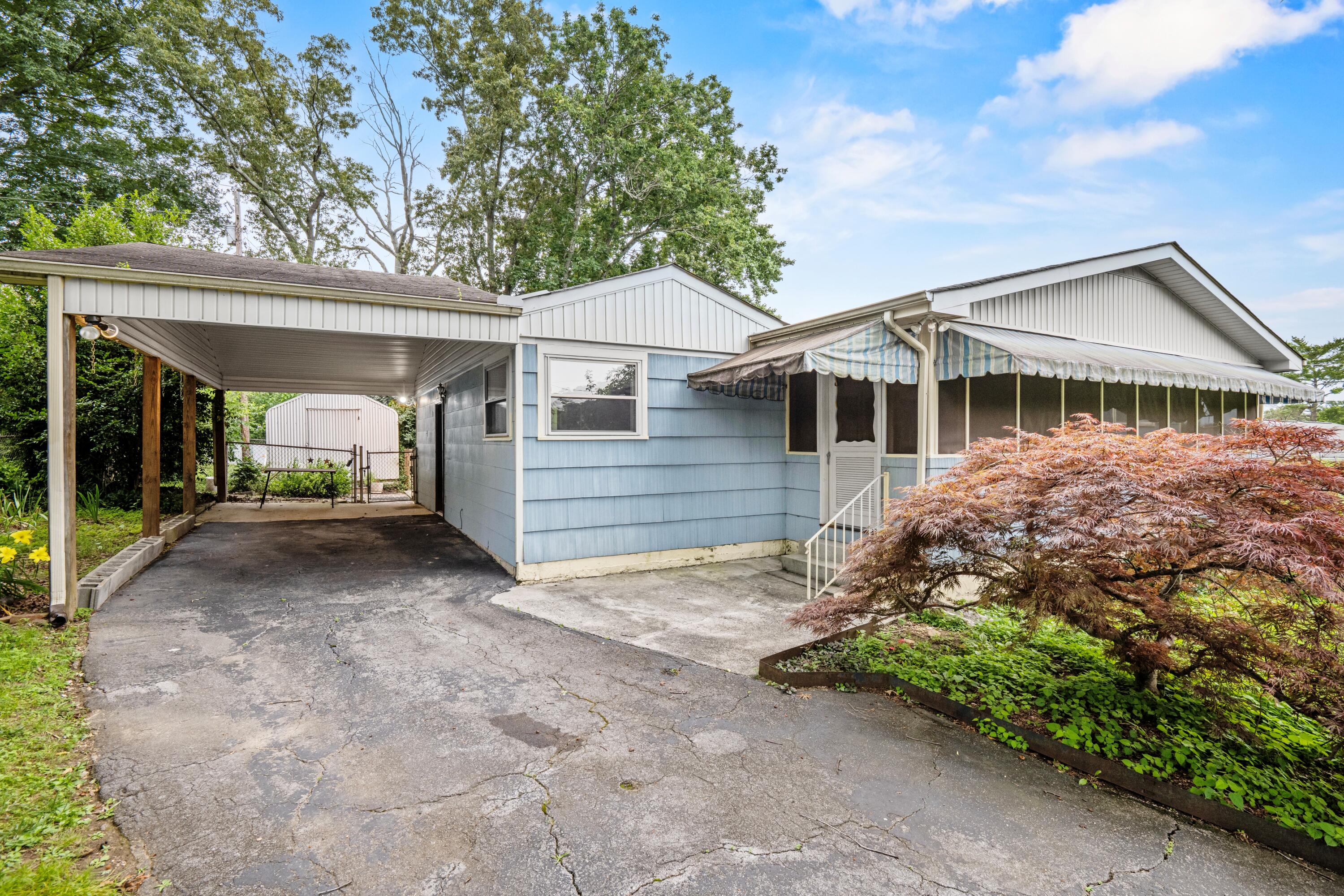 3841 Rollingwood Drive