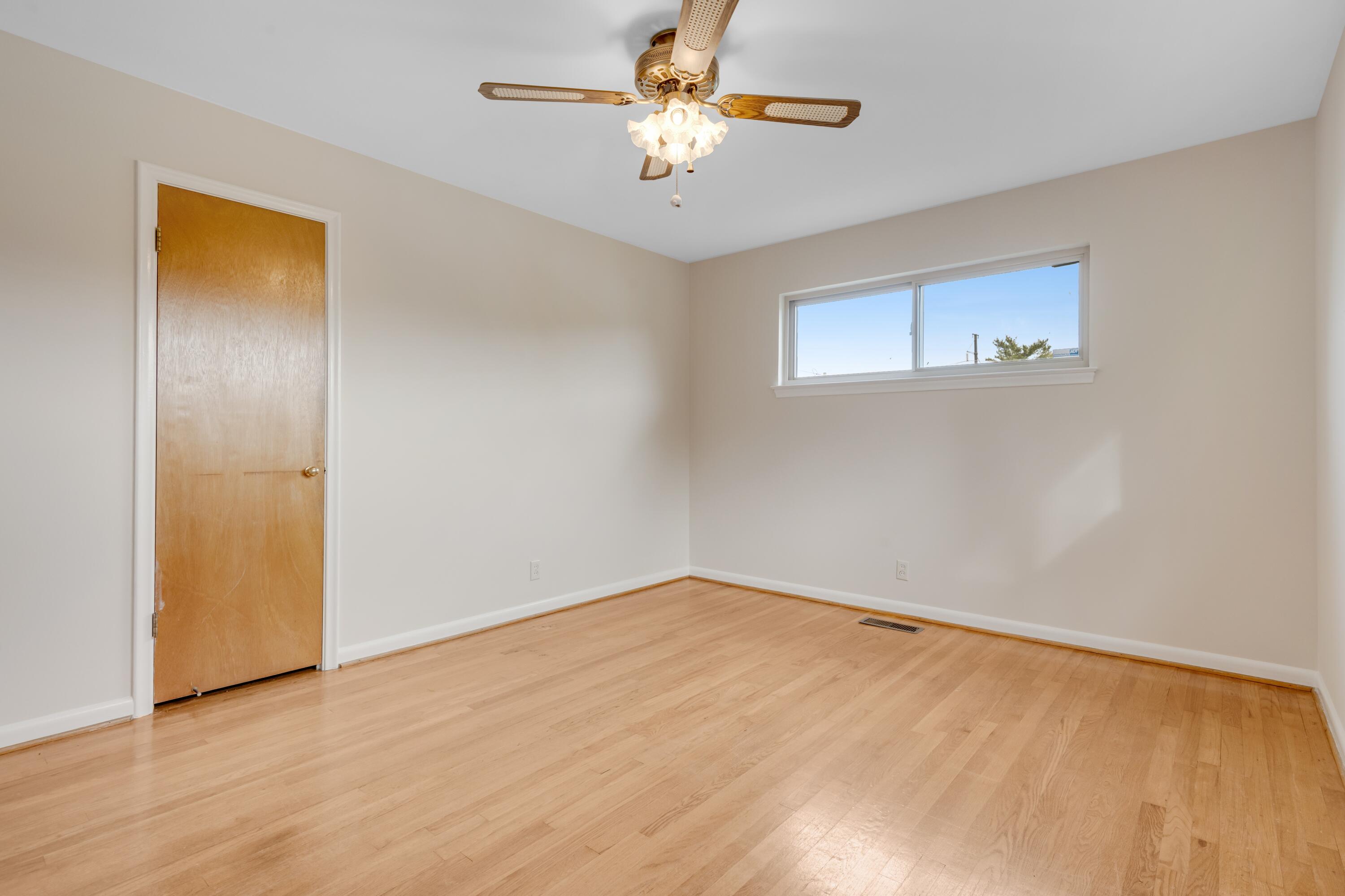 3841 Rollingwood Drive