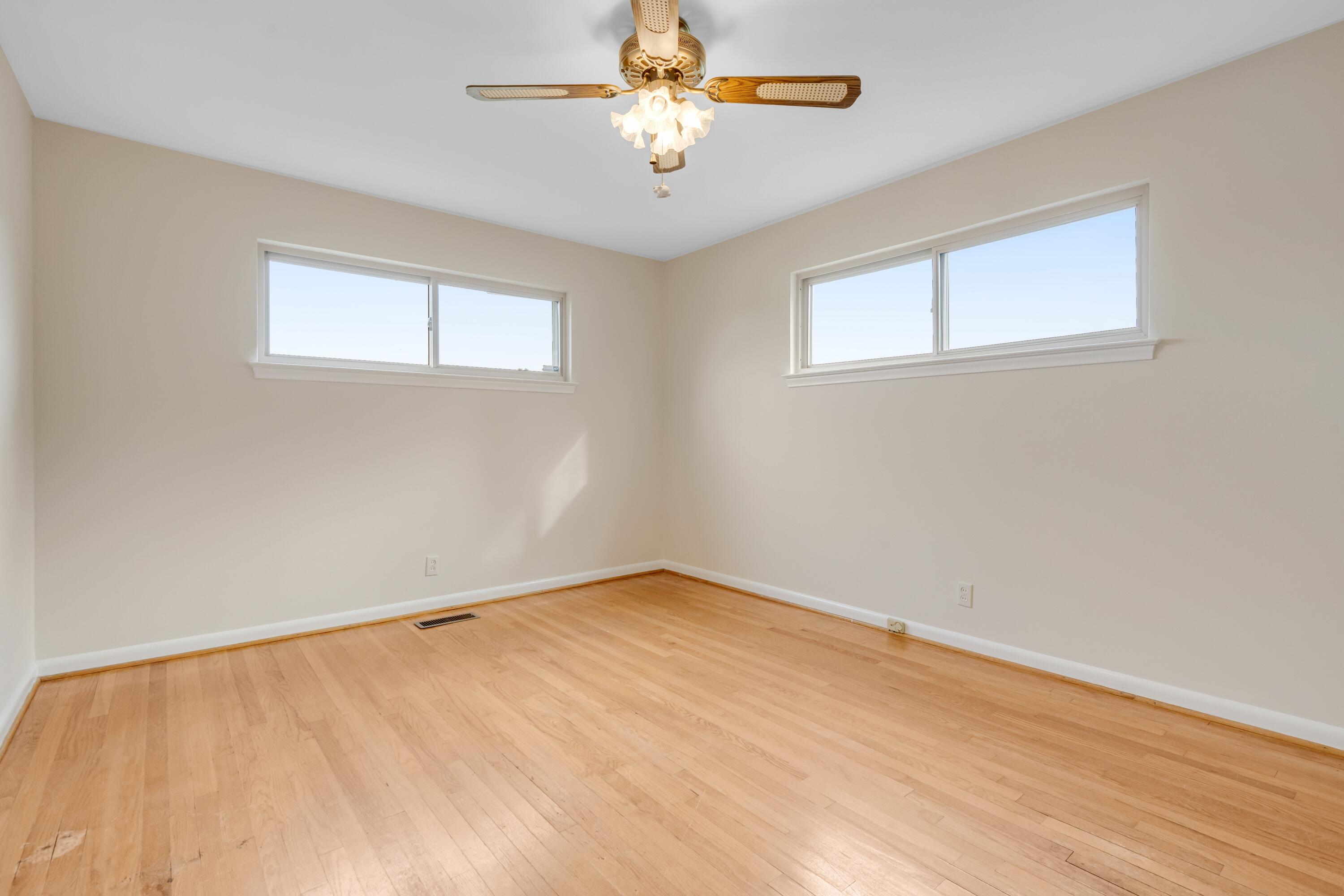 3841 Rollingwood Drive