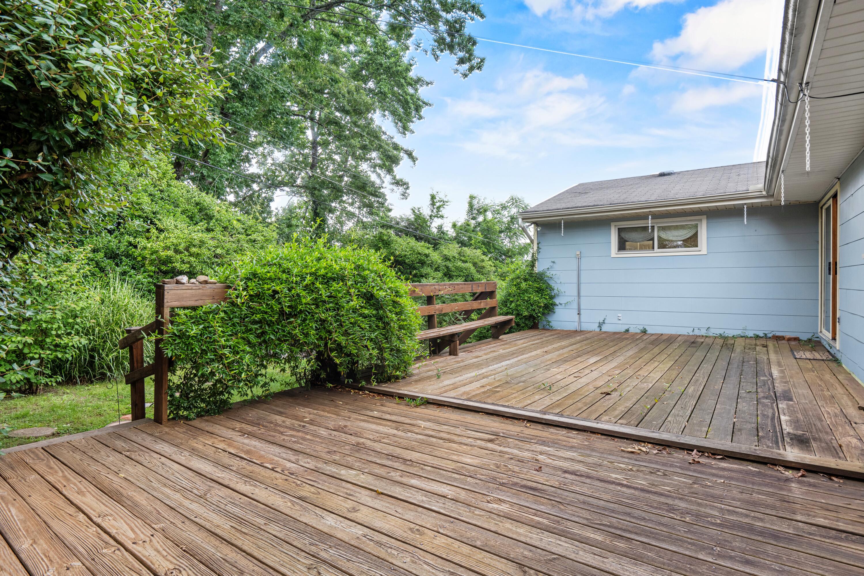 3841 Rollingwood Drive