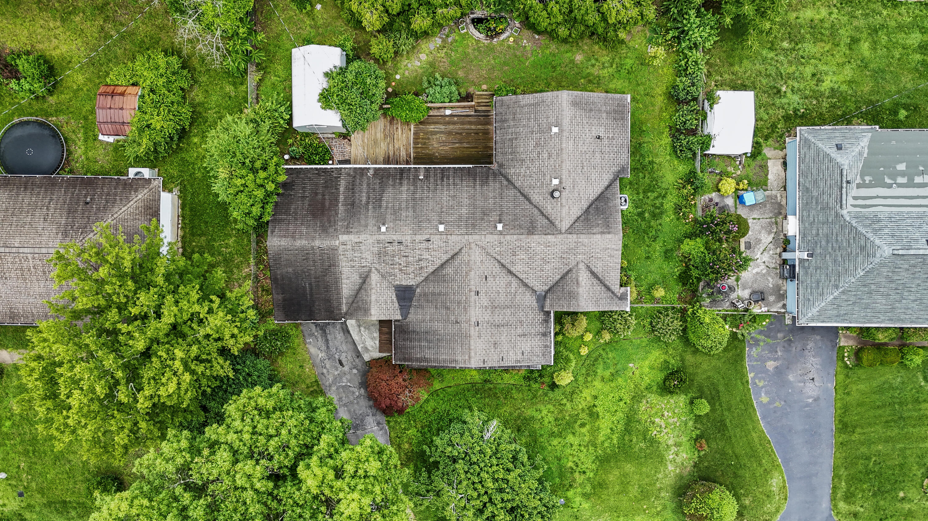3841 Rollingwood Drive