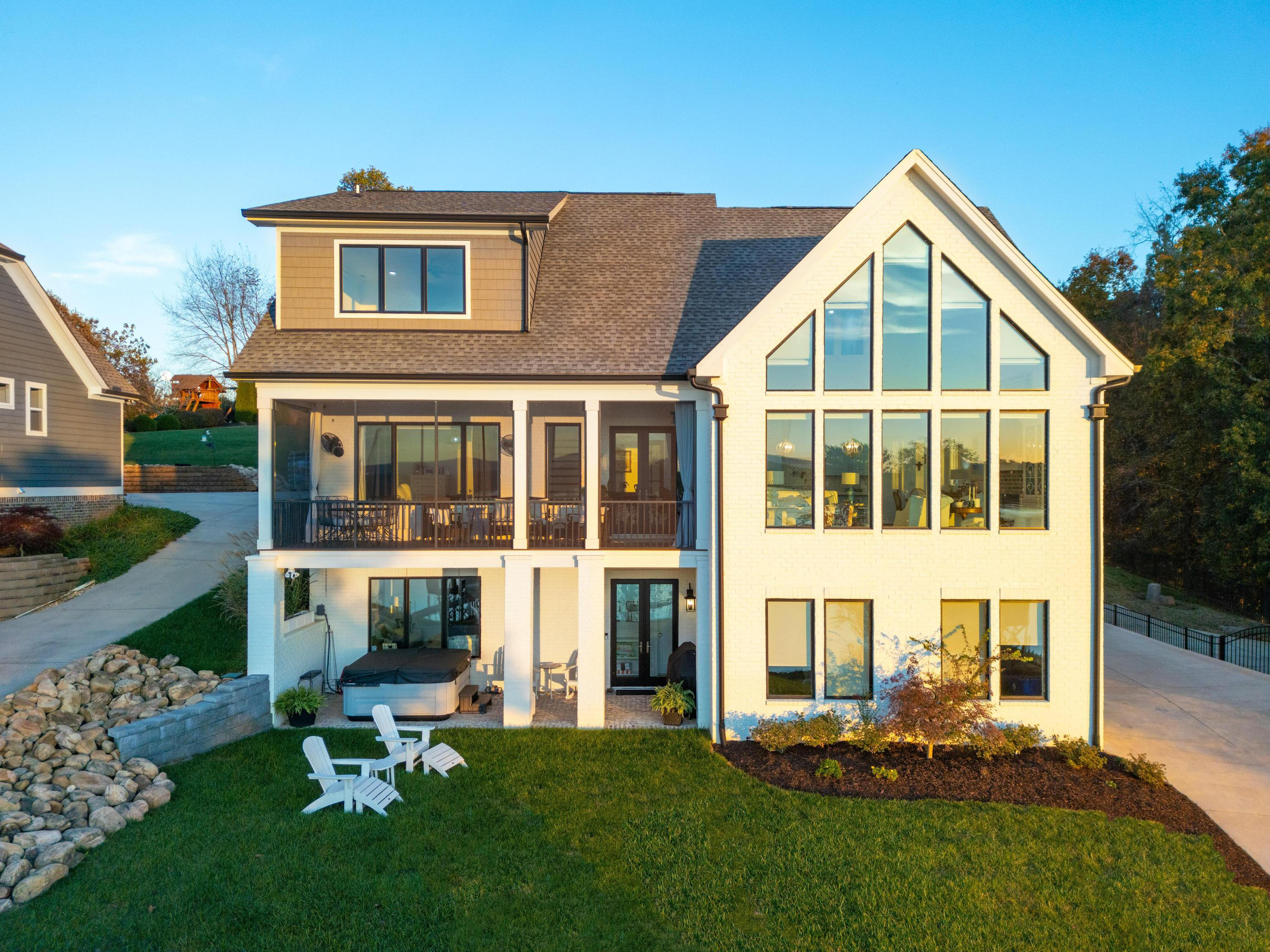 6376 Lynn Road